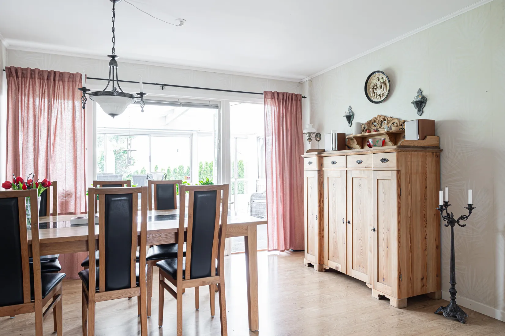 Villa, Tackjärnsgatan 98, Bäckby, Västerås