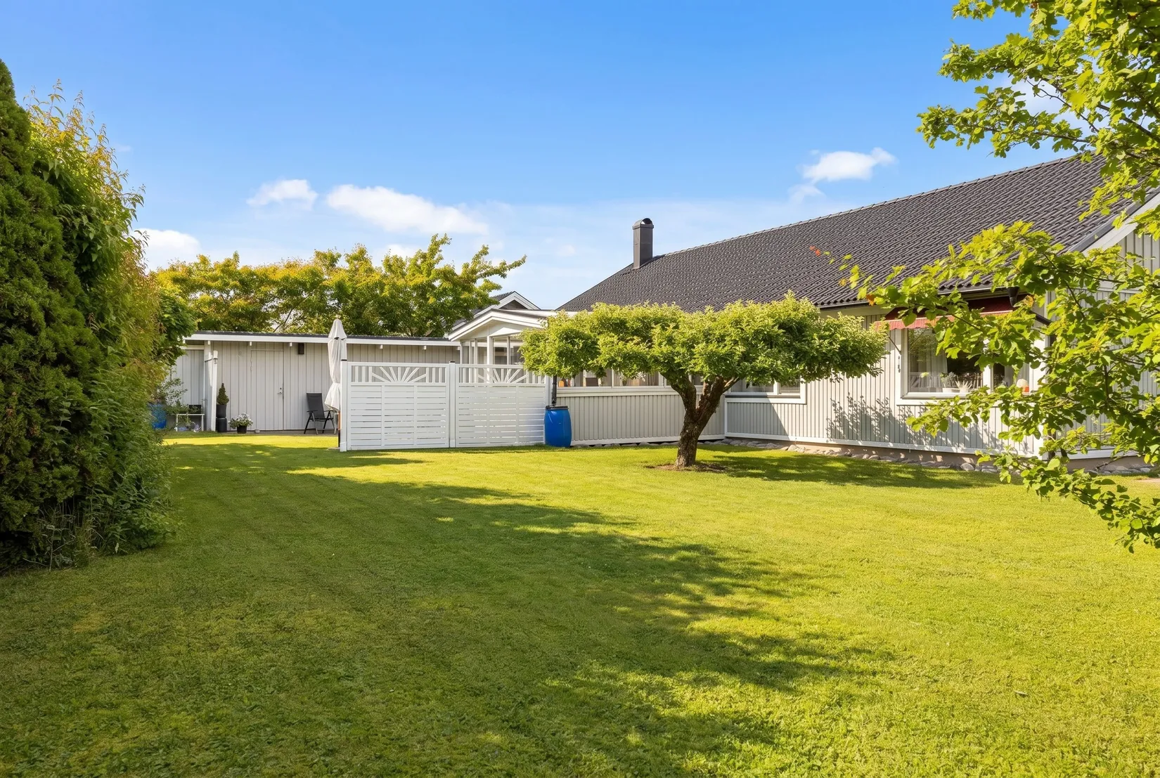 Villa, Tackjärnsgatan 98, Bäckby, Västerås