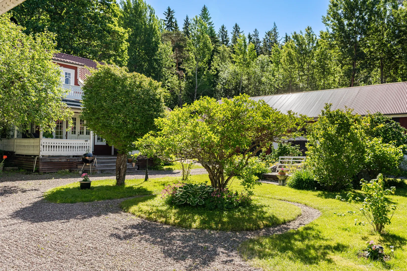 Gård/Skog, Snarvägen 9A & 9B, Västerfärnebo, Sala