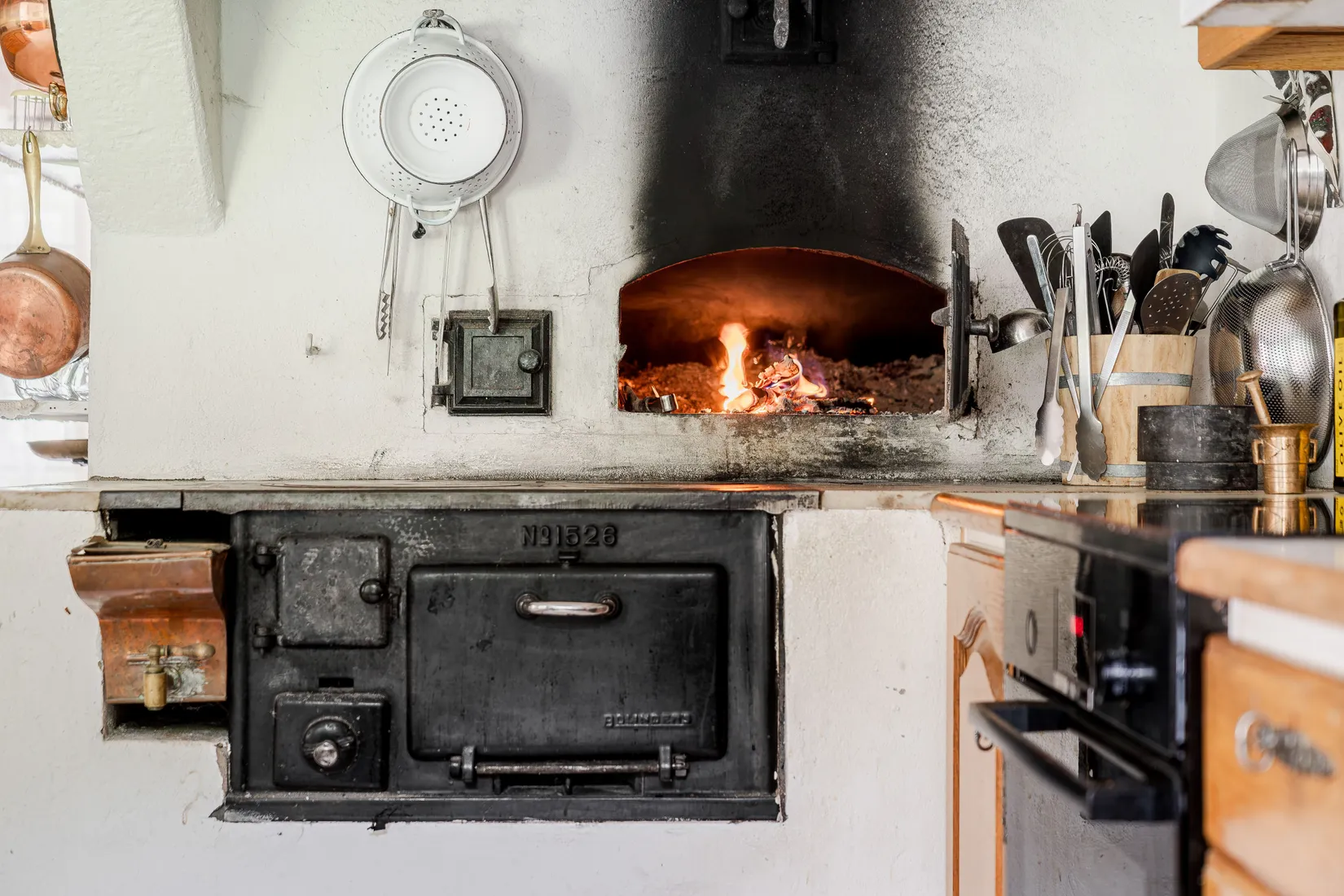 Gård/Skog, Snarvägen 9A & 9B, Västerfärnebo, Sala