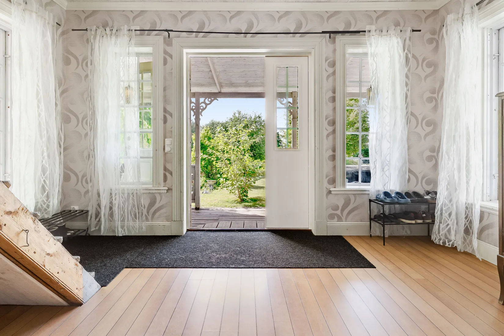 Gård/Skog, Snarvägen 9A & 9B, Västerfärnebo, Sala