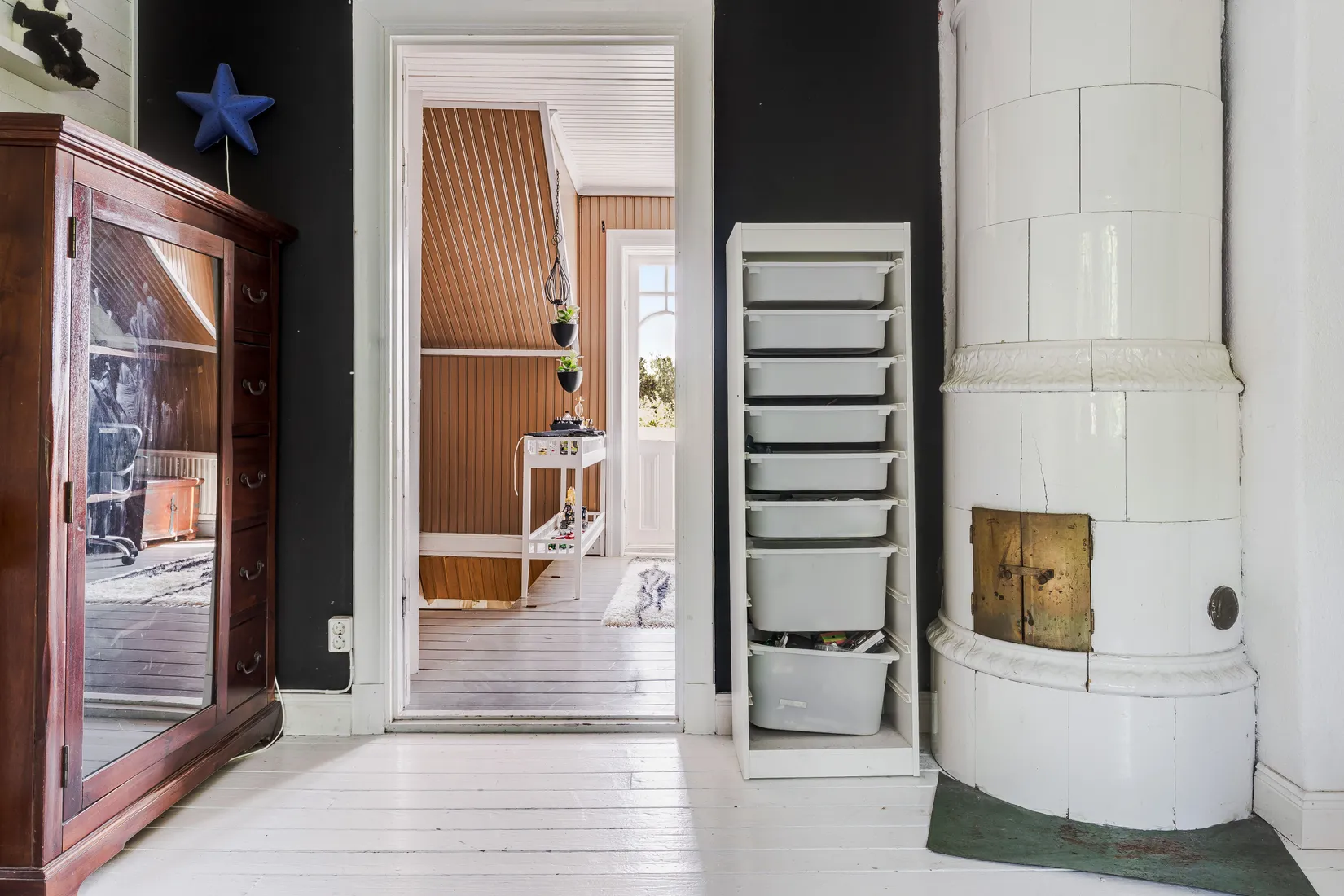Gård/Skog, Snarvägen 9A & 9B, Västerfärnebo, Sala