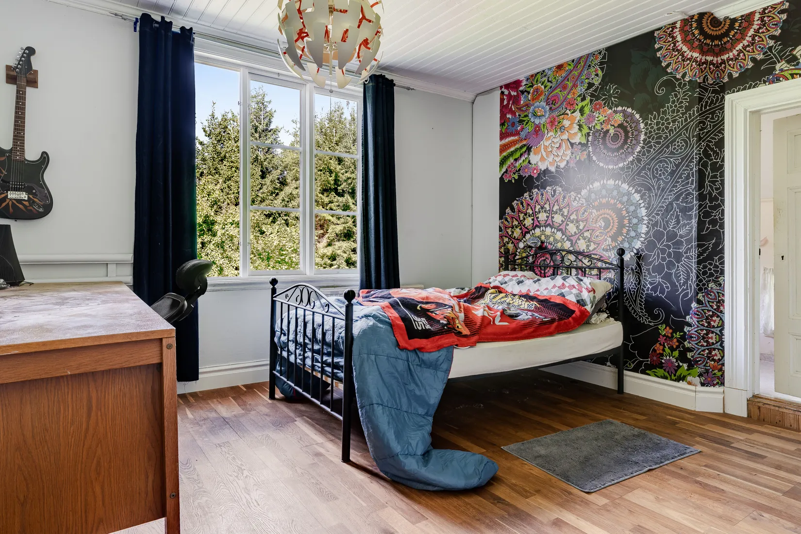 Gård/Skog, Snarvägen 9A & 9B, Västerfärnebo, Sala