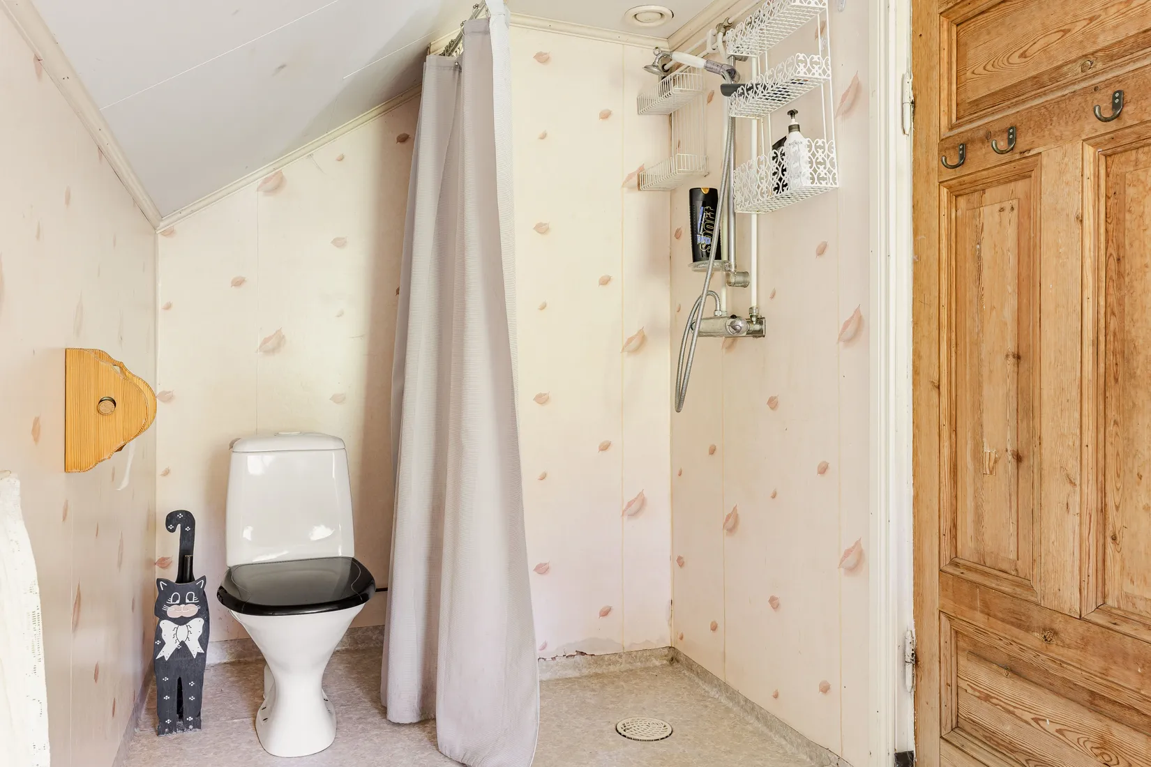 Gård/Skog, Snarvägen 9A & 9B, Västerfärnebo, Sala
