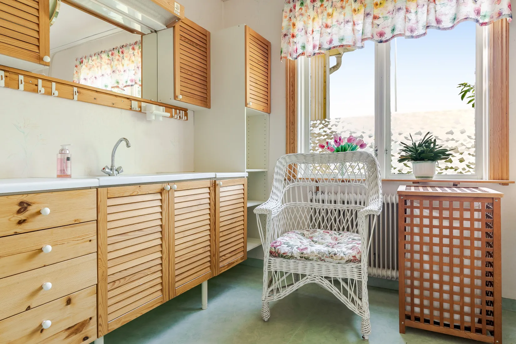 Gård/Skog, Snarvägen 9A & 9B, Västerfärnebo, Sala