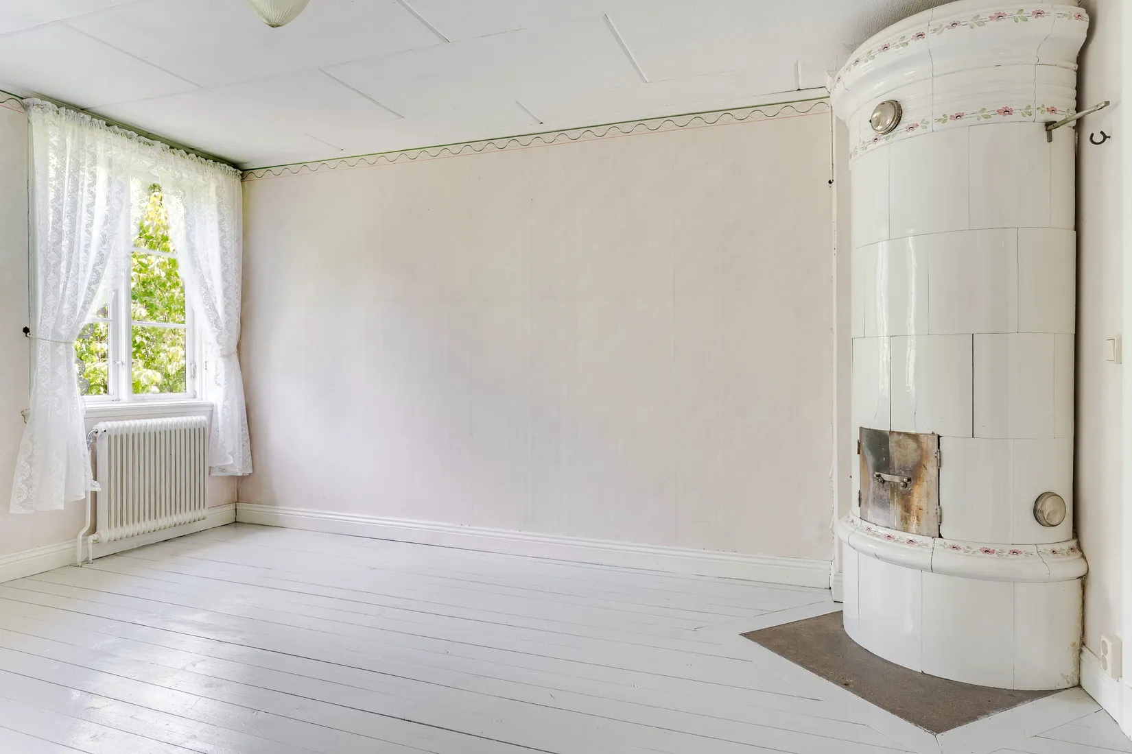 Gård/Skog, Snarvägen 9A & 9B, Västerfärnebo, Sala