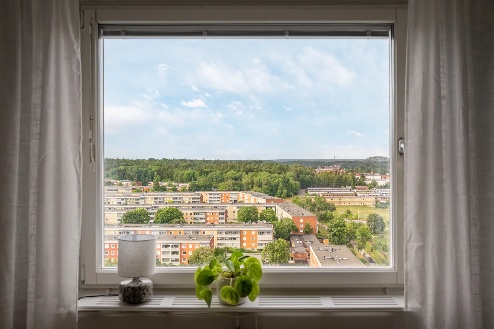 Bostadsrätt, Åkerbyvägen 96, Högst upp!, Täby Centrum, Täby
