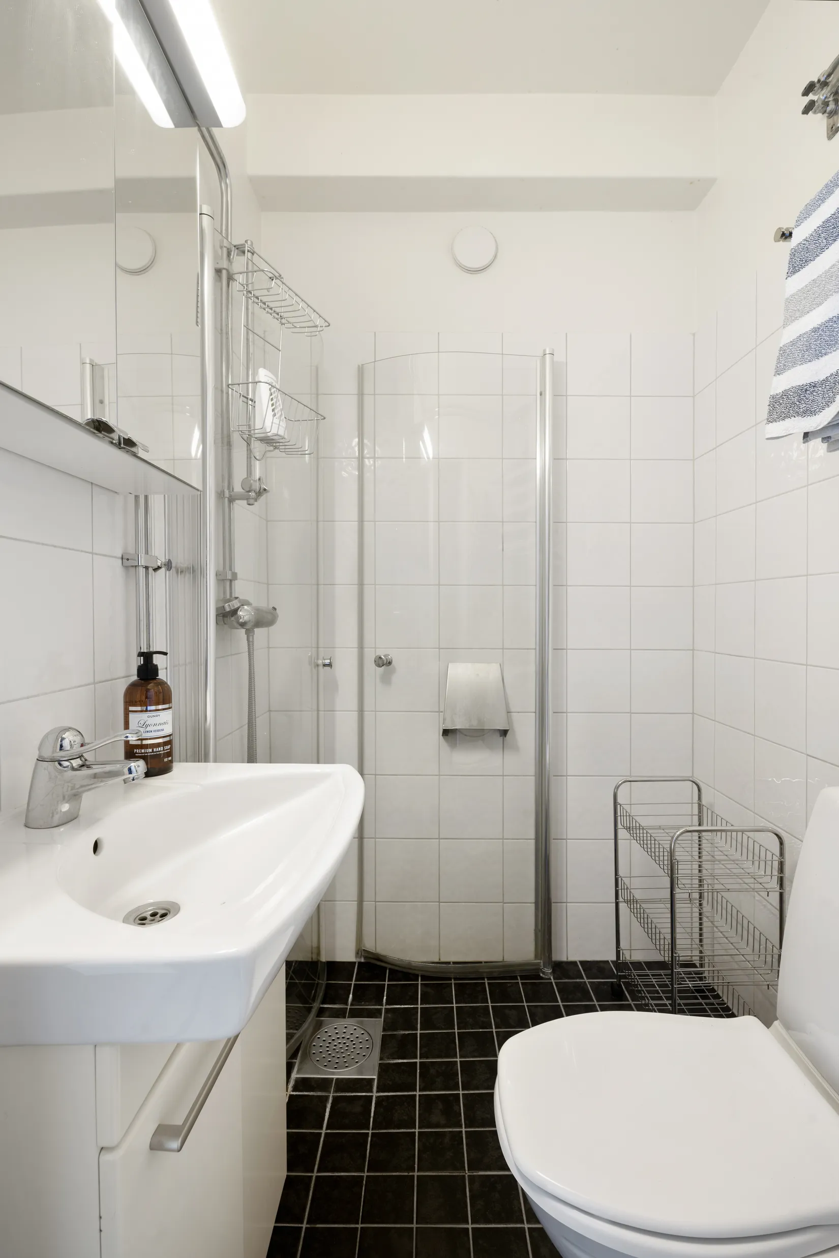 Bostadsrätt, Kyrkogårdsgatan 11, Övre Slotts, Uppsala