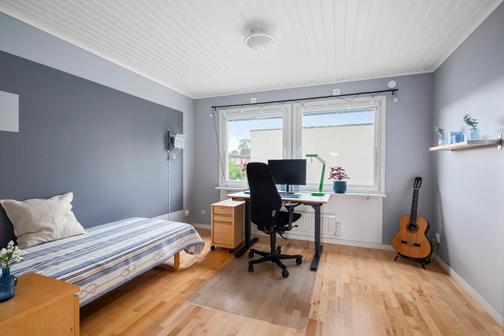 Villa, Radhus, Ängsullsvägen 20, Kälvesta, Stockholm