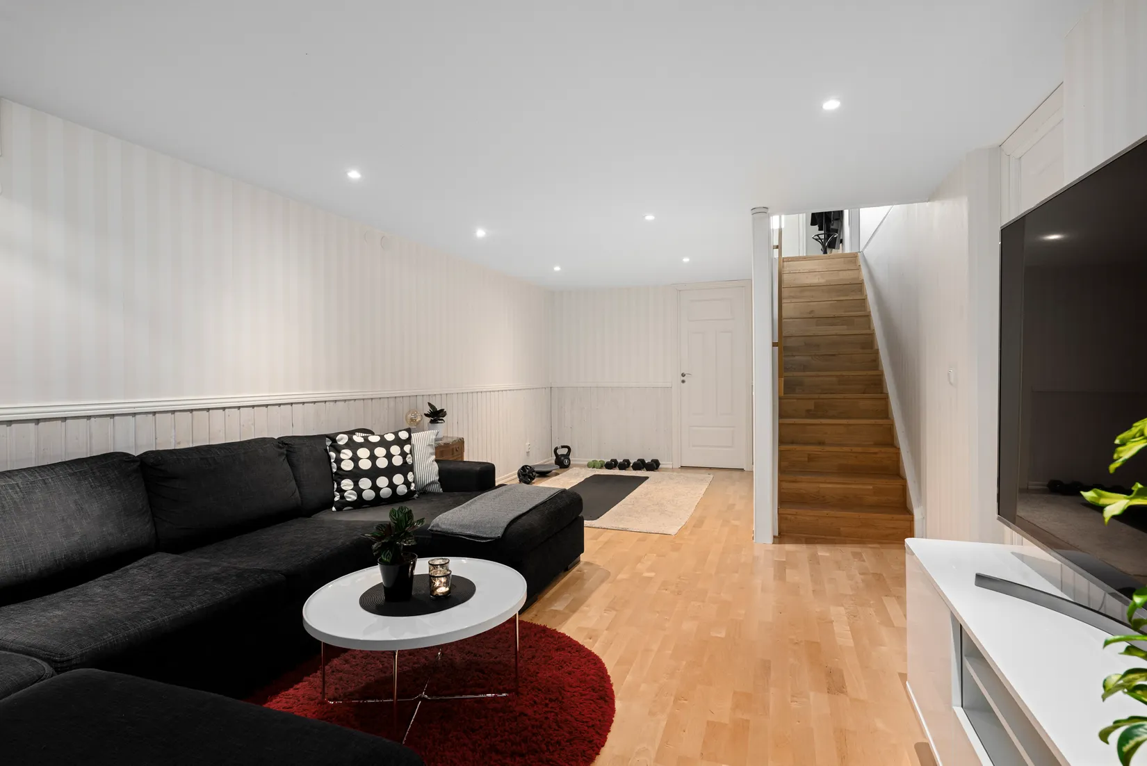 Villa, Radhus, Ängsullsvägen 20, Kälvesta, Stockholm