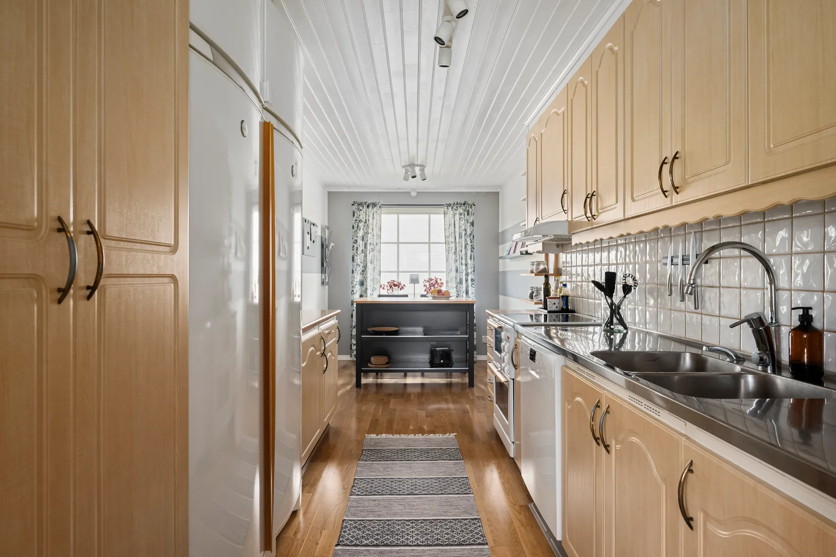 Villa, Radhus, Ängsullsvägen 20, Kälvesta, Stockholm