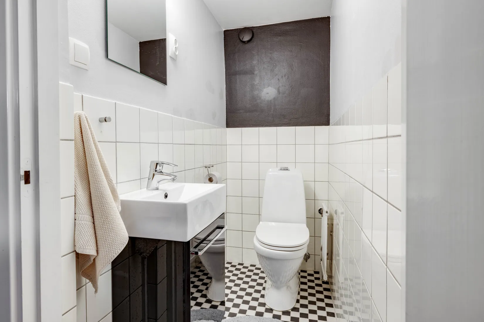 Villa, Apelviksgatan 7, Centralt vid älven, Kungälv