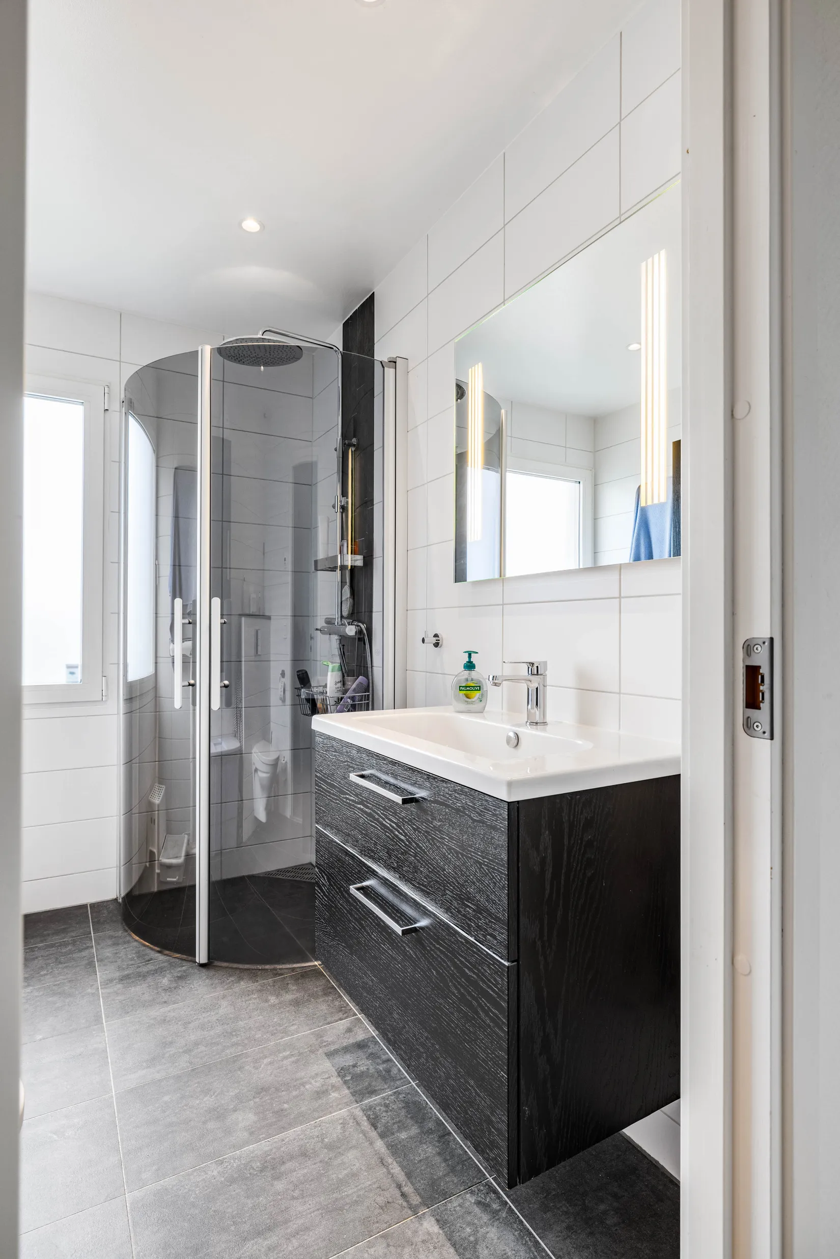 Villa, Apelviksgatan 7, Centralt vid älven, Kungälv