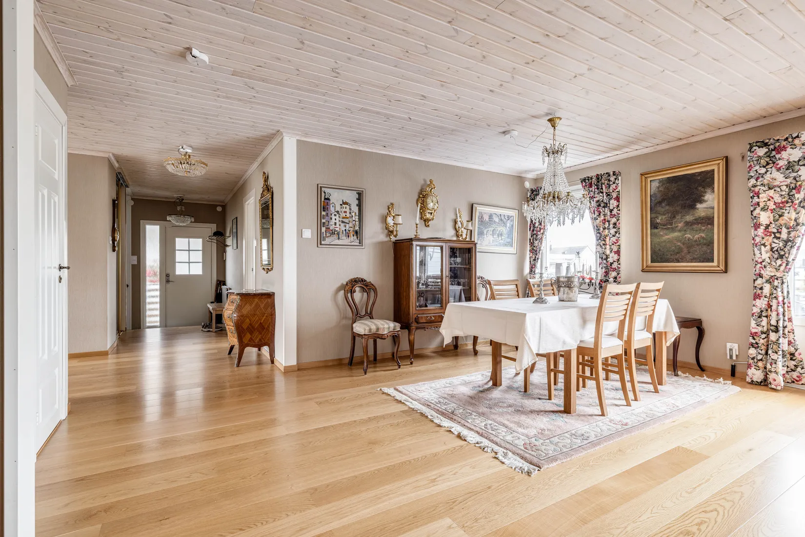 Villa, Apelviksgatan 7, Centralt vid älven, Kungälv