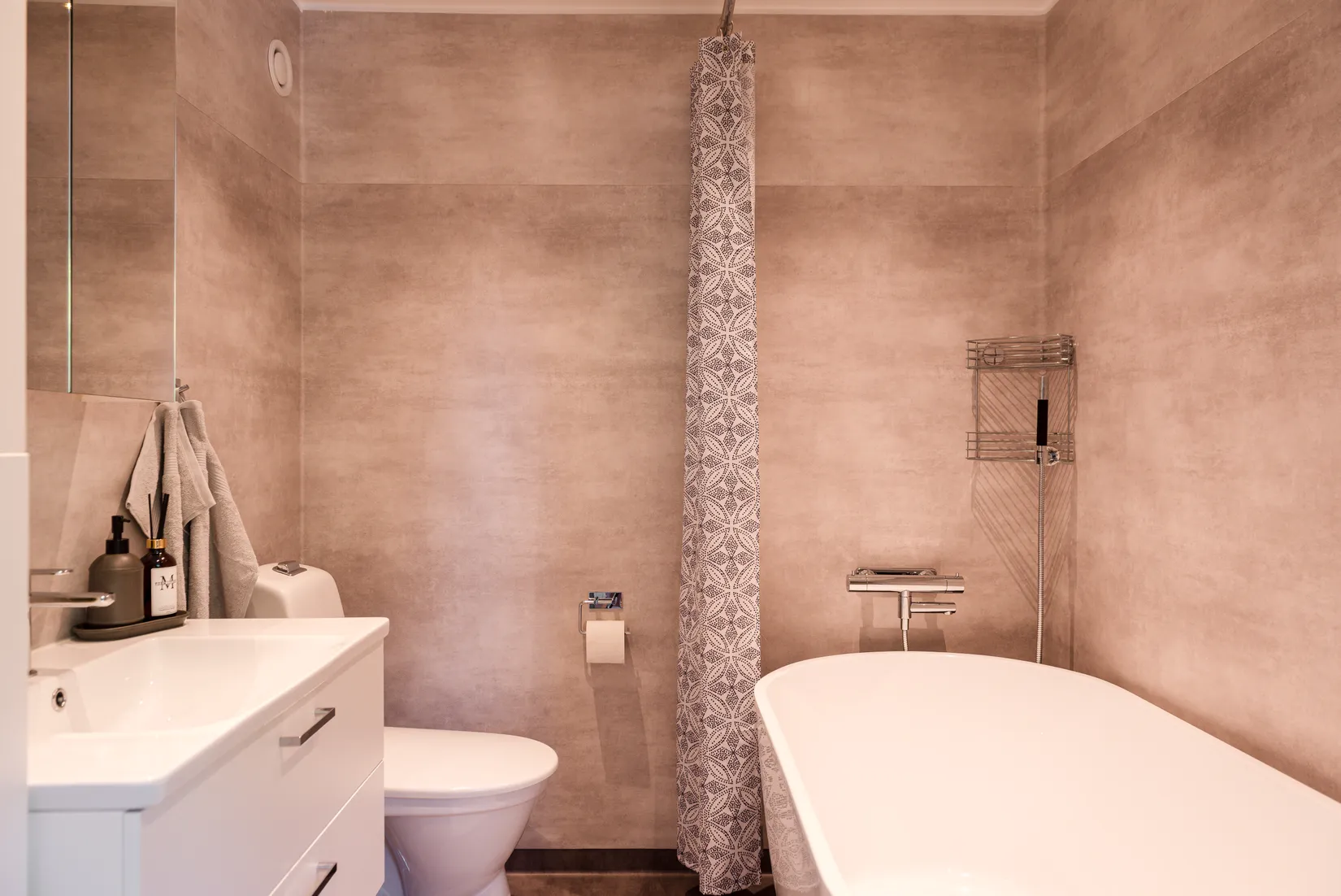 Villa, Kalkstensvägen 15, Bålsta Skörby, Håbo