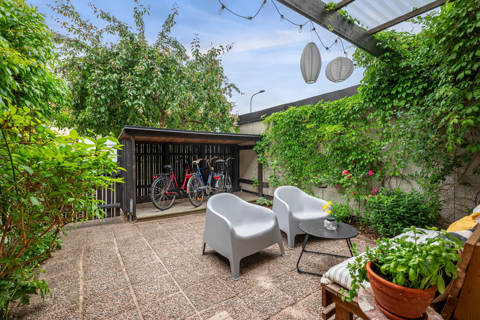 Villa, Radhus, Sämjevägen 54, Nälsta, Stockholm