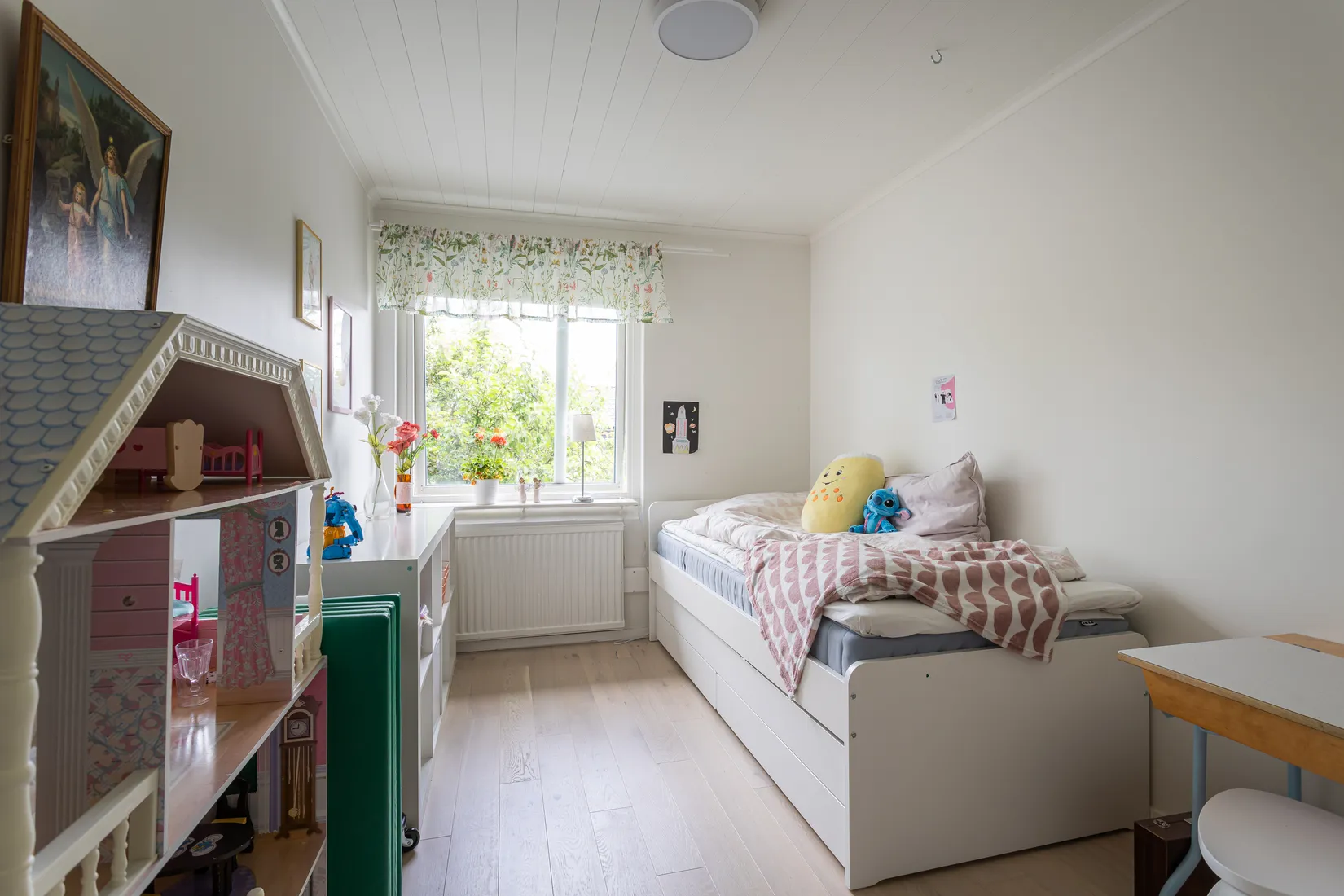 Bostadsrätt, Radhus, Linnés Väg 184, Häggvik, Sollentuna