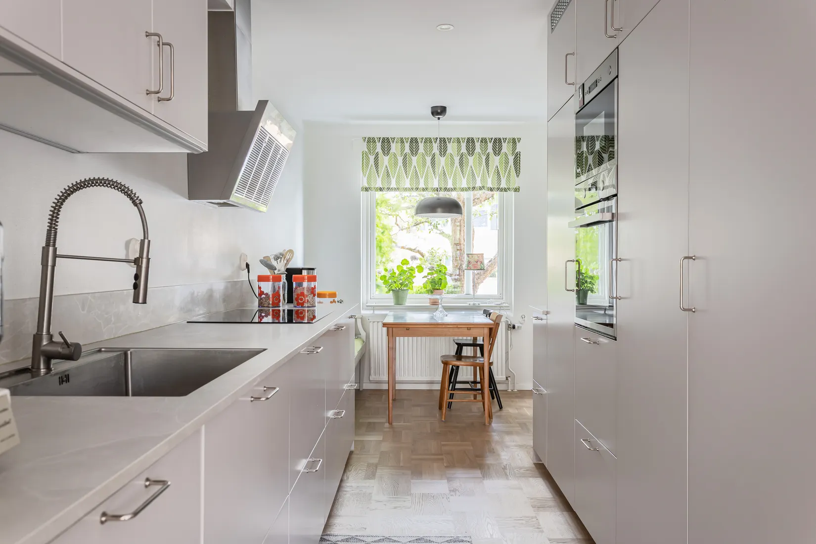 Bostadsrätt, Radhus, Linnés Väg 184, Häggvik, Sollentuna
