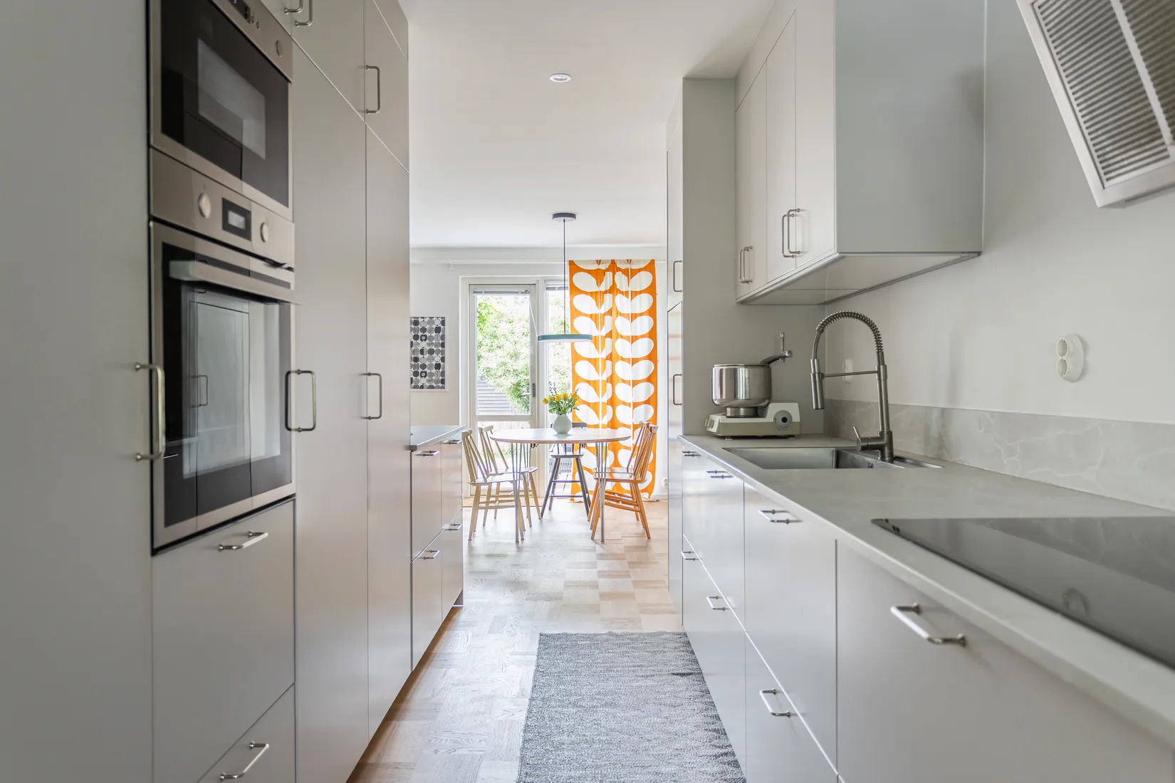 Bostadsrätt, Radhus, Linnés Väg 184, Häggvik, Sollentuna