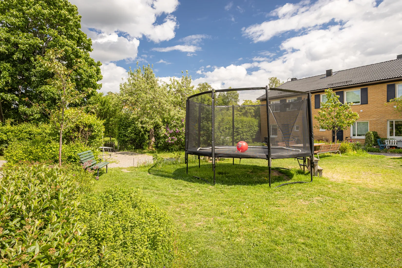 Bostadsrätt, Radhus, Linnés Väg 184, Häggvik, Sollentuna