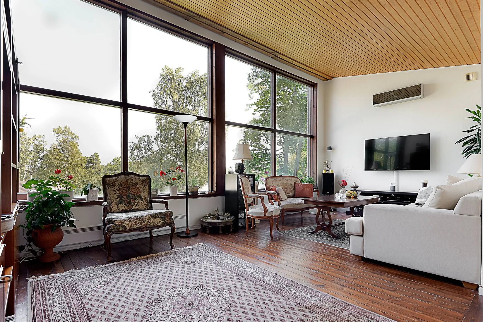 Villa, Skogsvägen 37, Lahäll, Täby