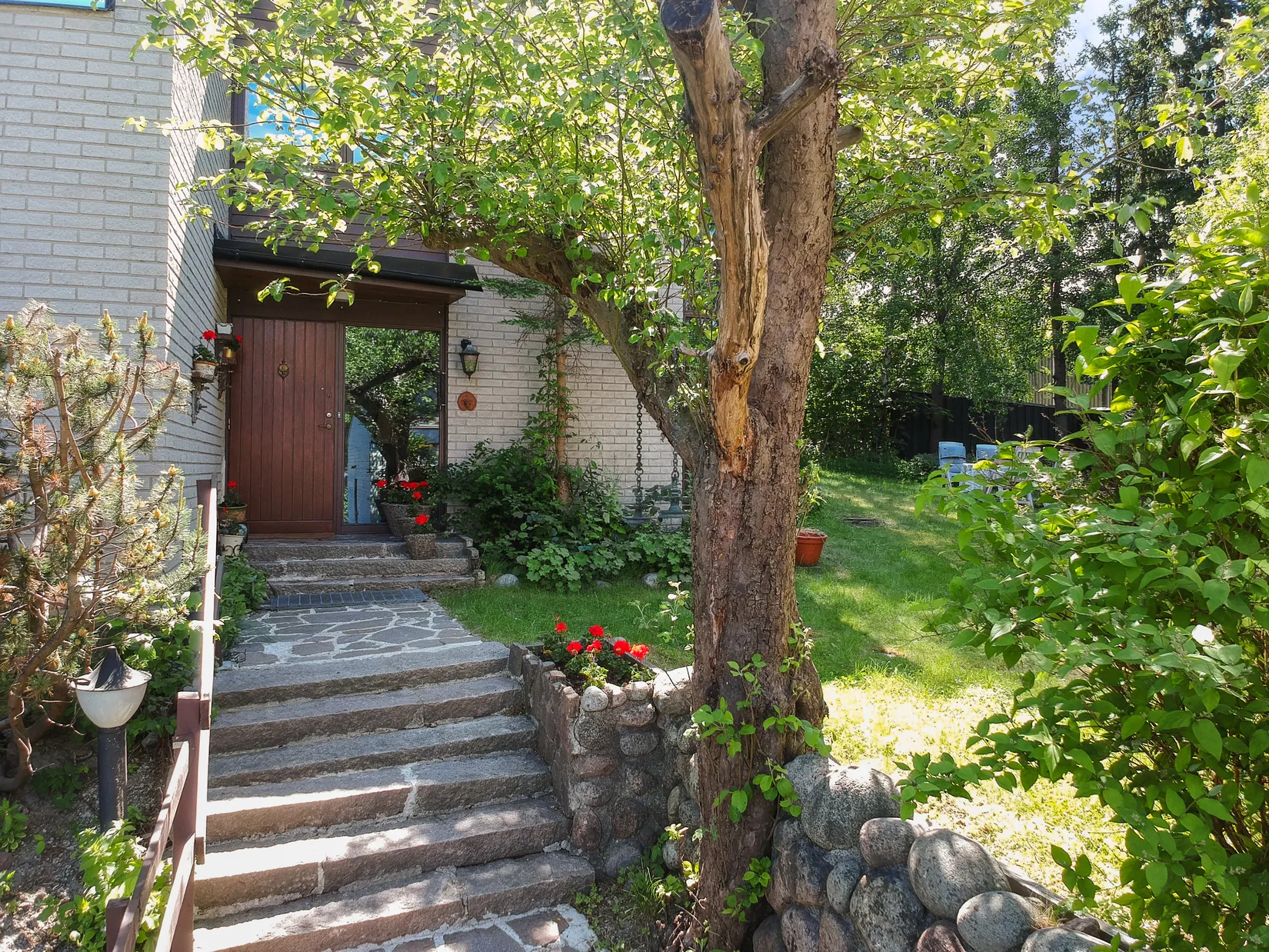 Villa, Skogsvägen 37, Lahäll, Täby