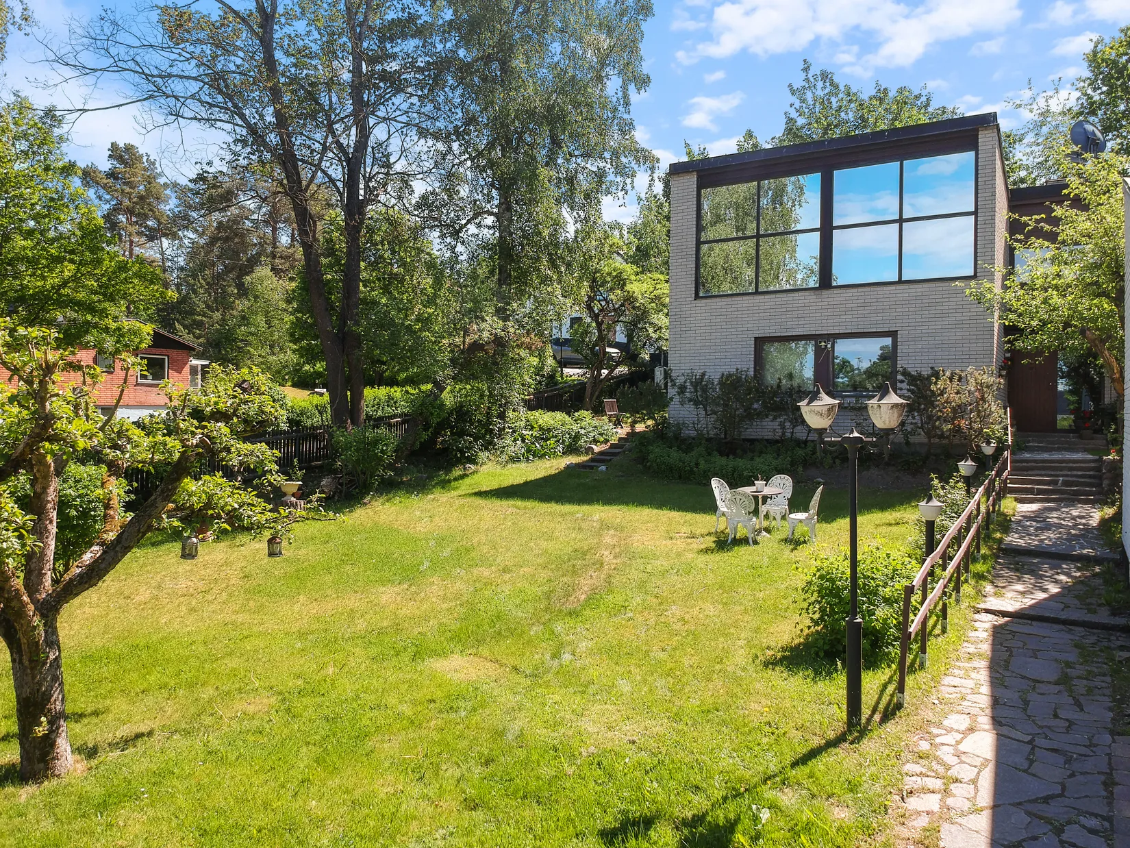 Villa, Skogsvägen 37, Lahäll, Täby