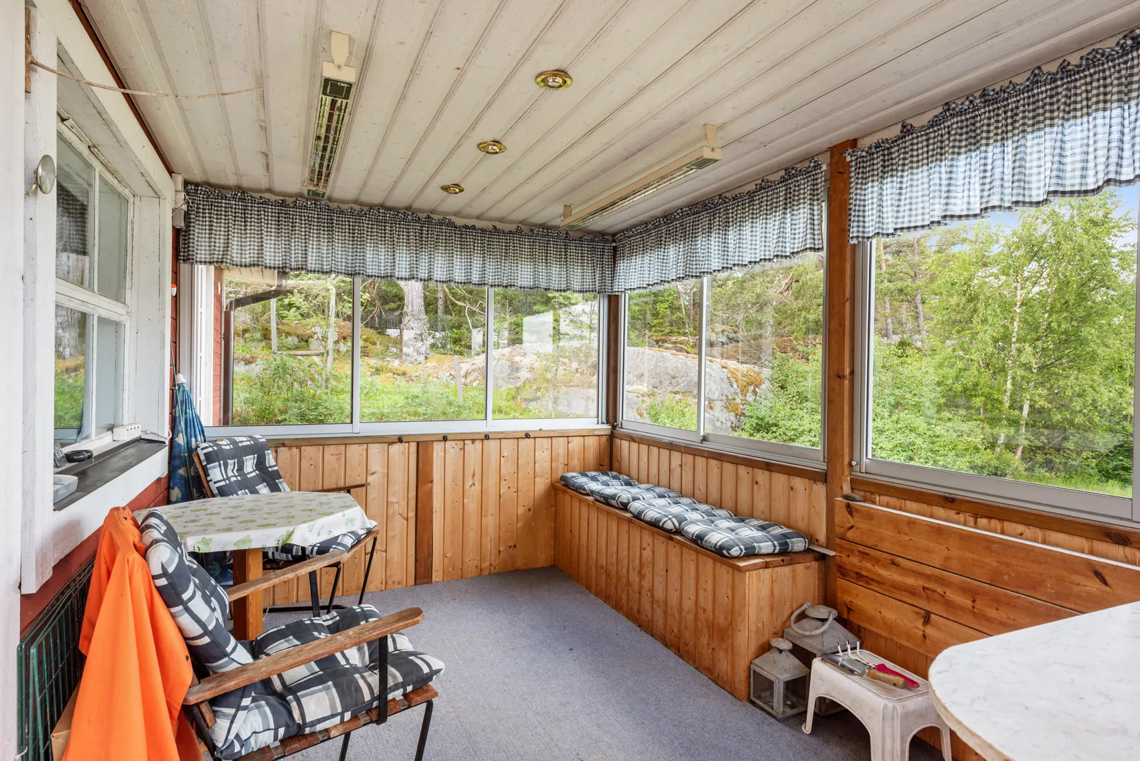 Fritidshus, Fritidhus, bastu och brygga på en ön Norrgårdsskäret 20 i Roslagens skärgård - Herräng, Herräng, Norrtälje