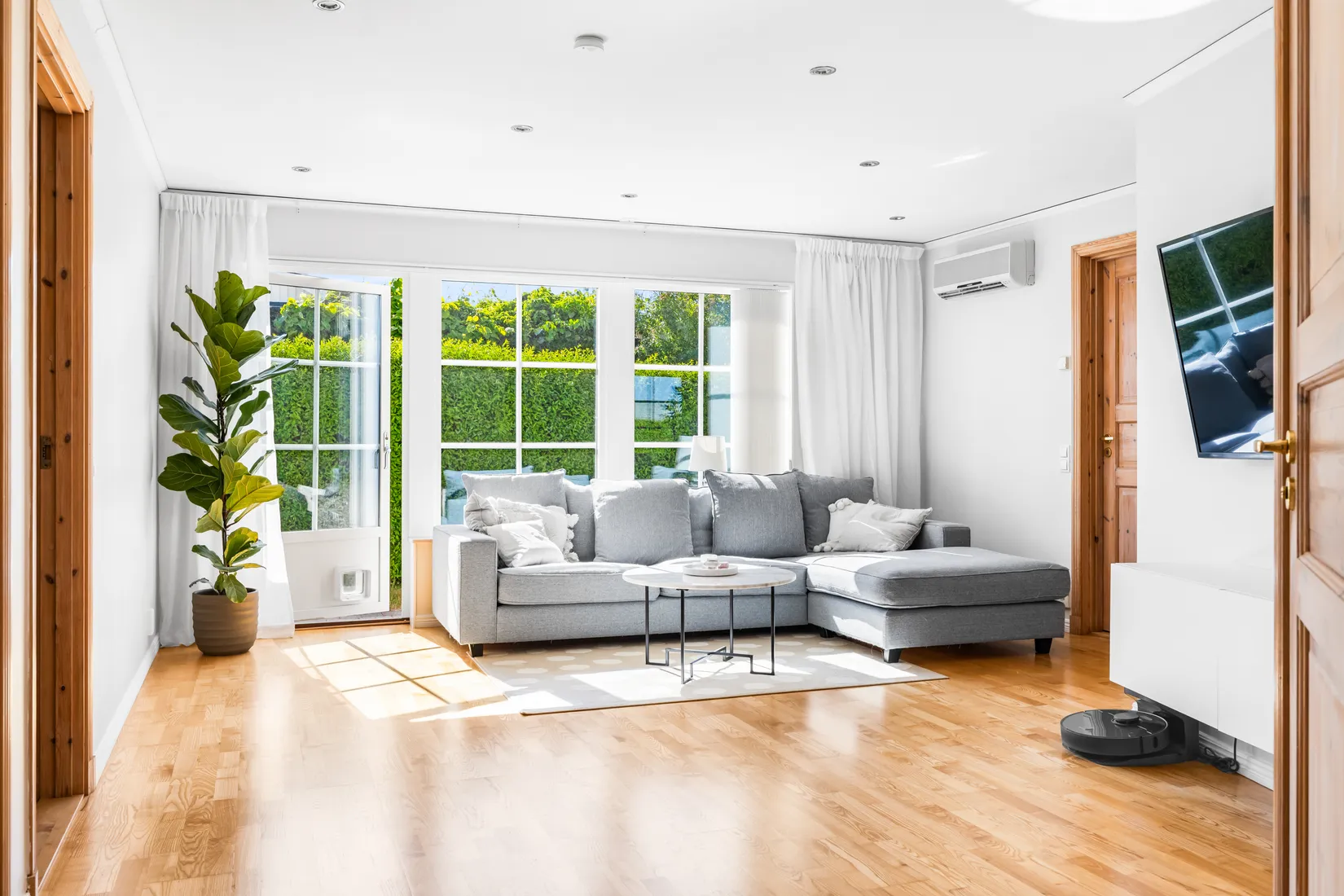Villa, Nejlikevägen 18, Nybrostrand, Ystad