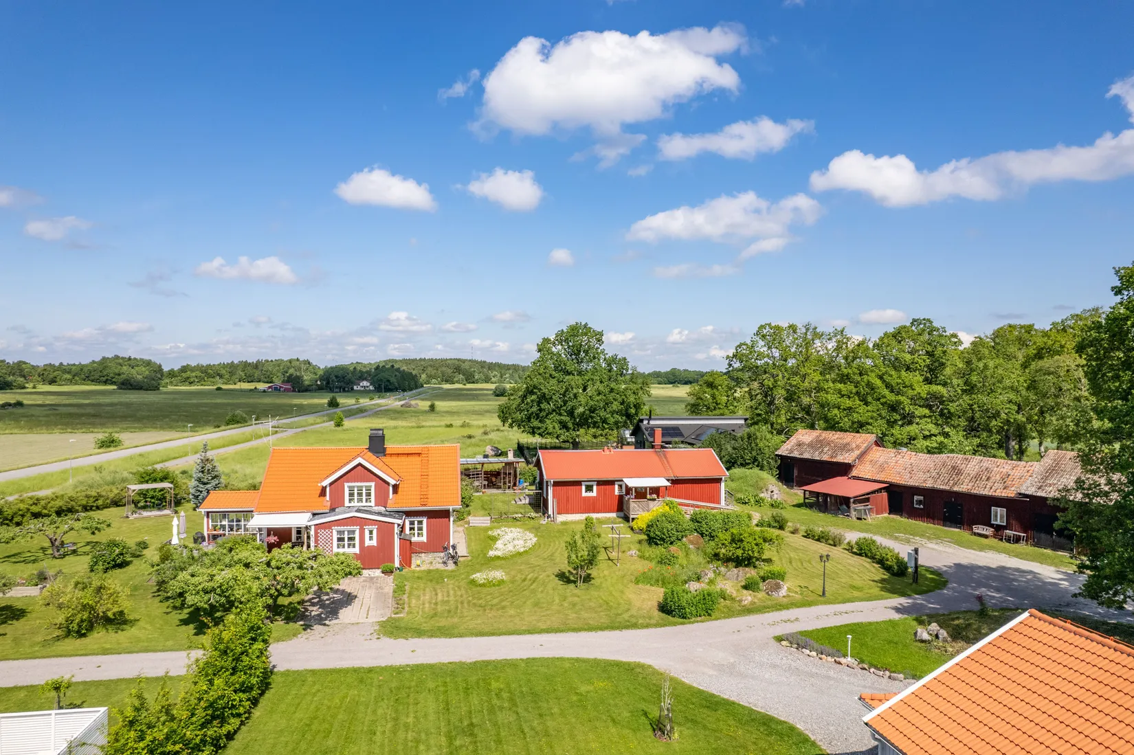 Villa, Mälbyvägen 75A & 75B, Mälby, Eskilstuna