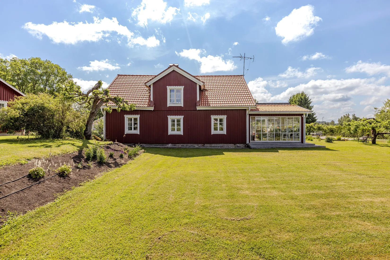Villa, Mälbyvägen 75A & 75B, Mälby, Eskilstuna