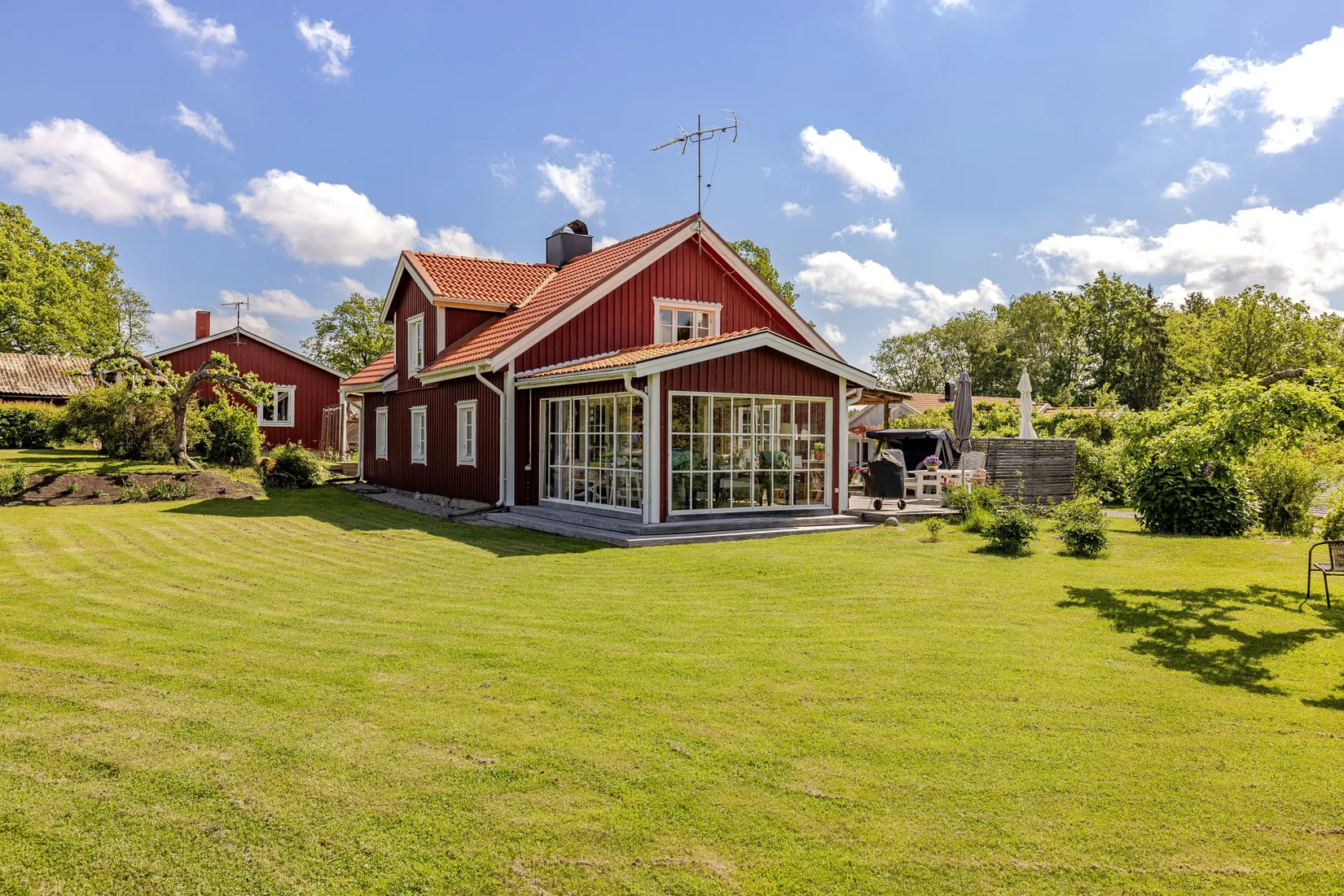 Villa, Mälbyvägen 75A & 75B, Mälby, Eskilstuna