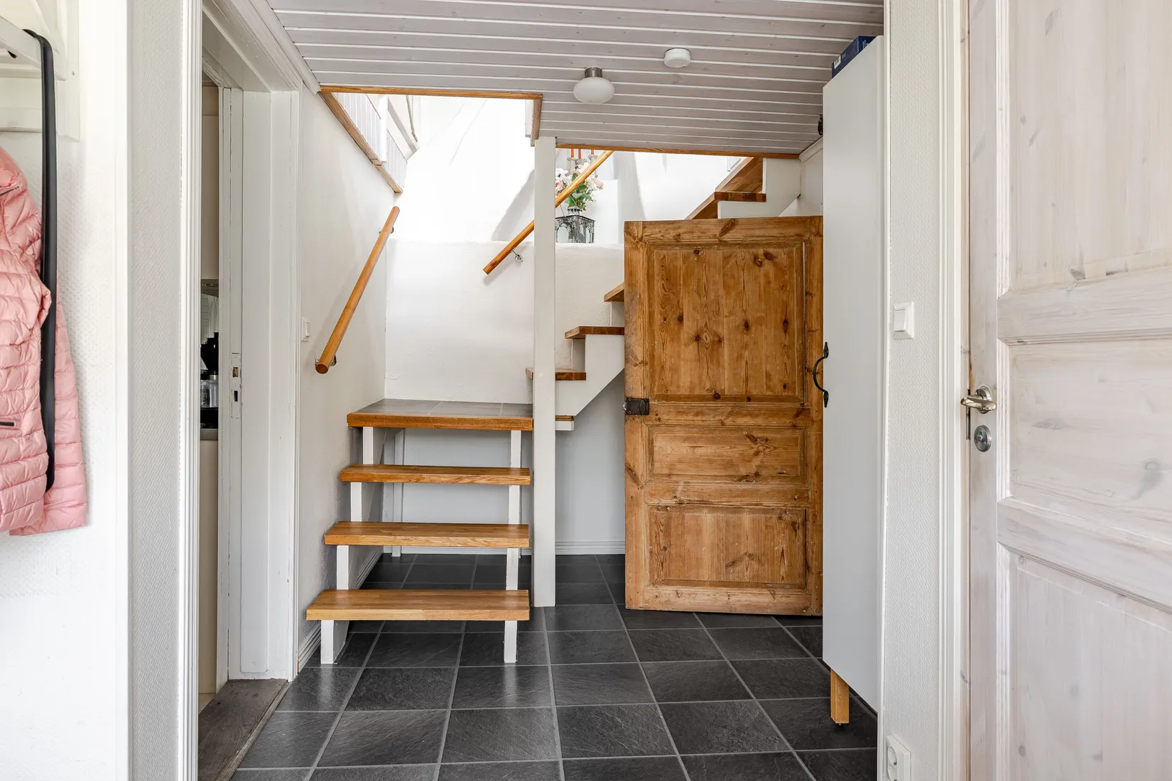 Villa, Mälbyvägen 75A & 75B, Mälby, Eskilstuna