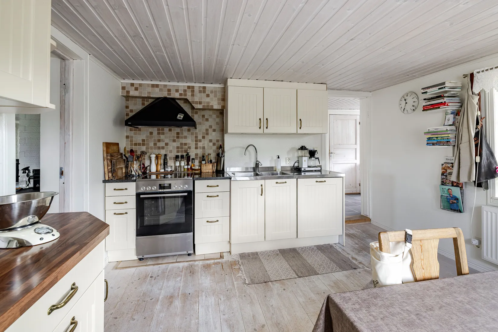 Villa, Mälbyvägen 75A & 75B, Mälby, Eskilstuna