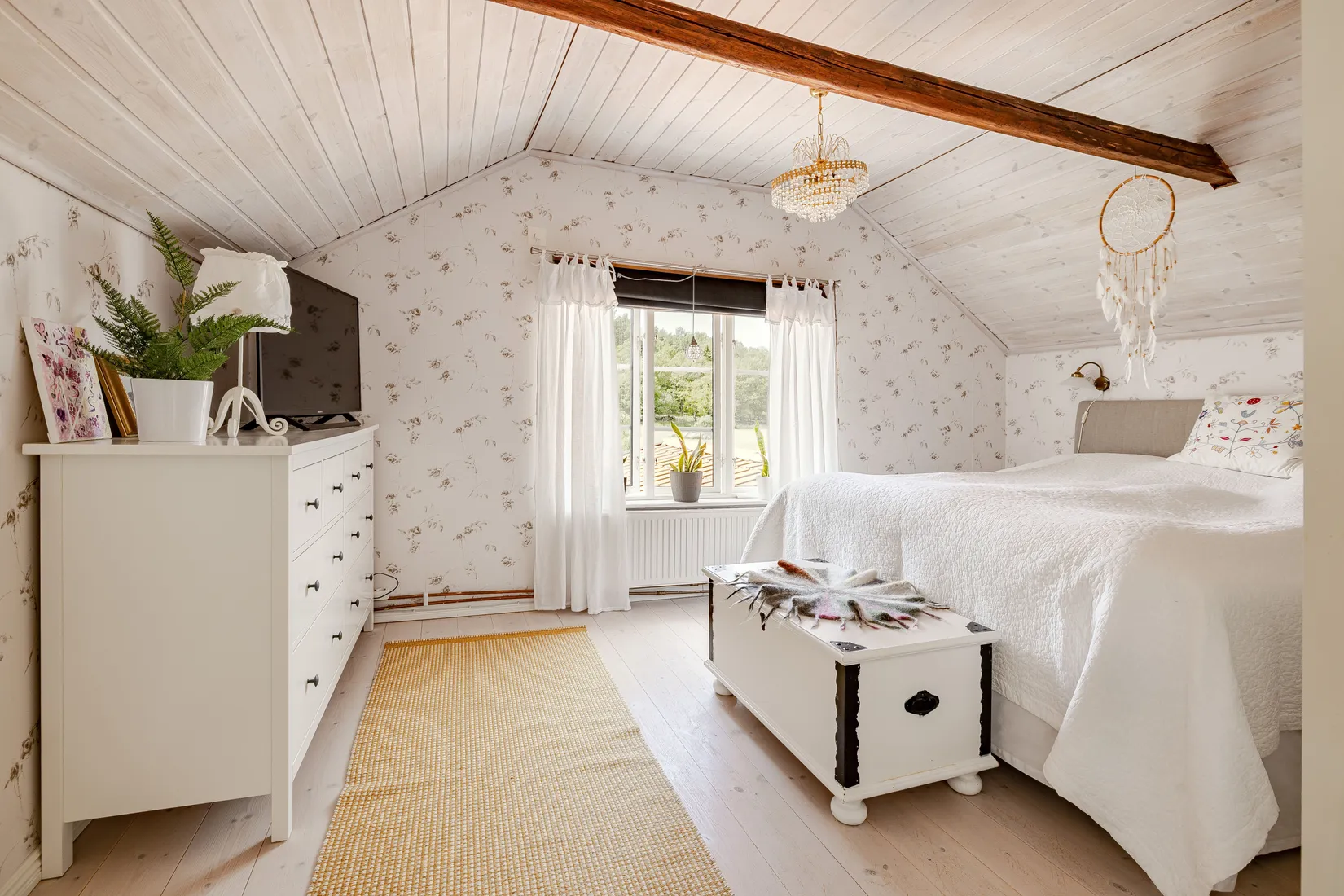 Villa, Mälbyvägen 75A & 75B, Mälby, Eskilstuna
