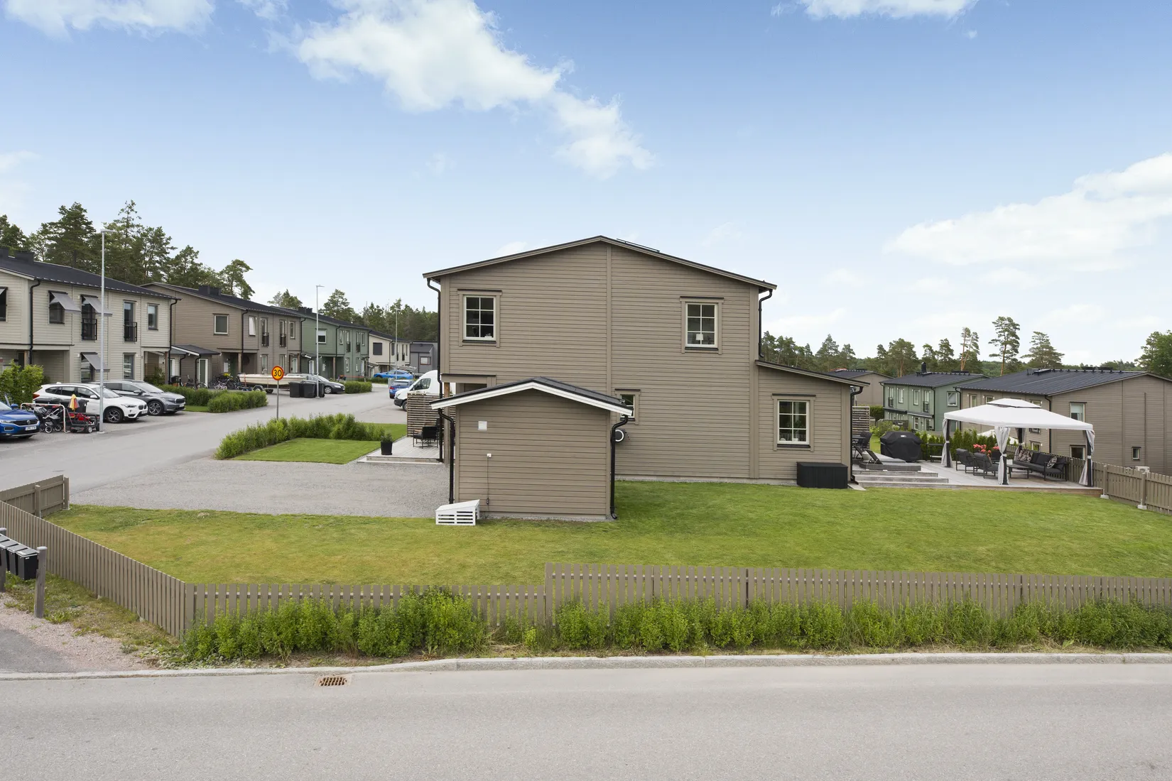Bostadsrätt, Radhus, Poppelbladsvägen 7A, Skölsta, Uppsala