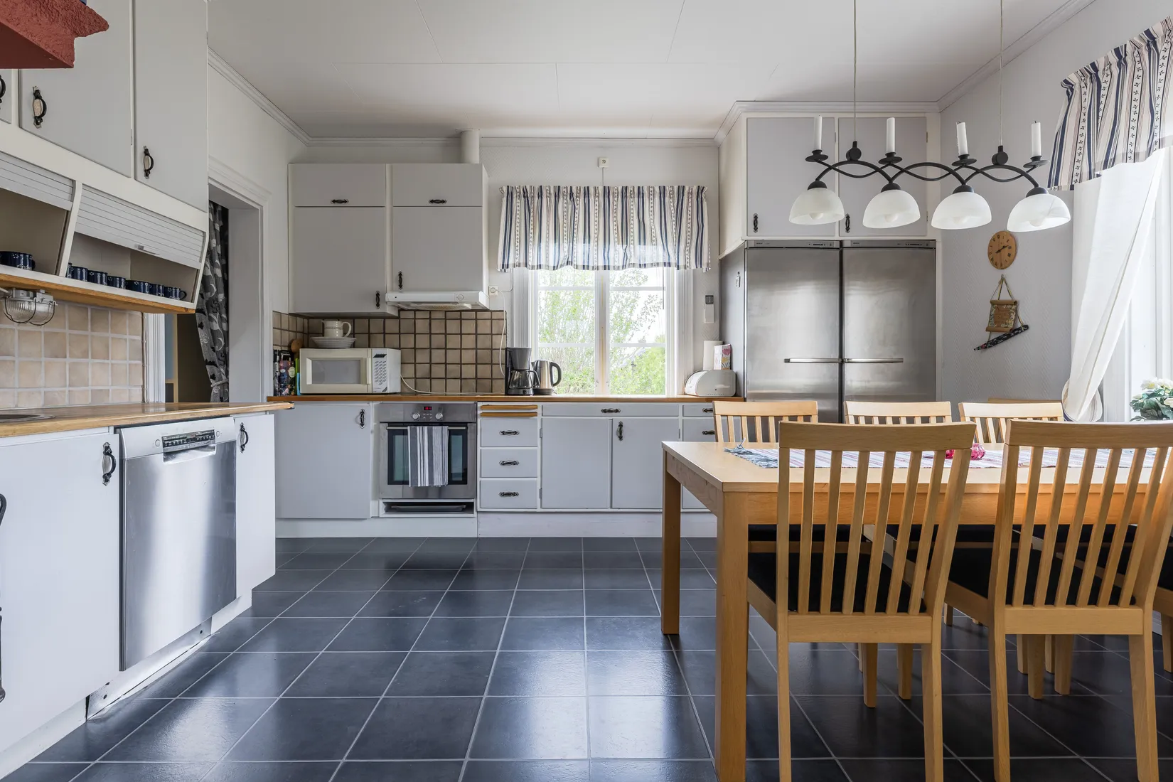 Villa, Kyrkvägen 4, Våmhus, Mora