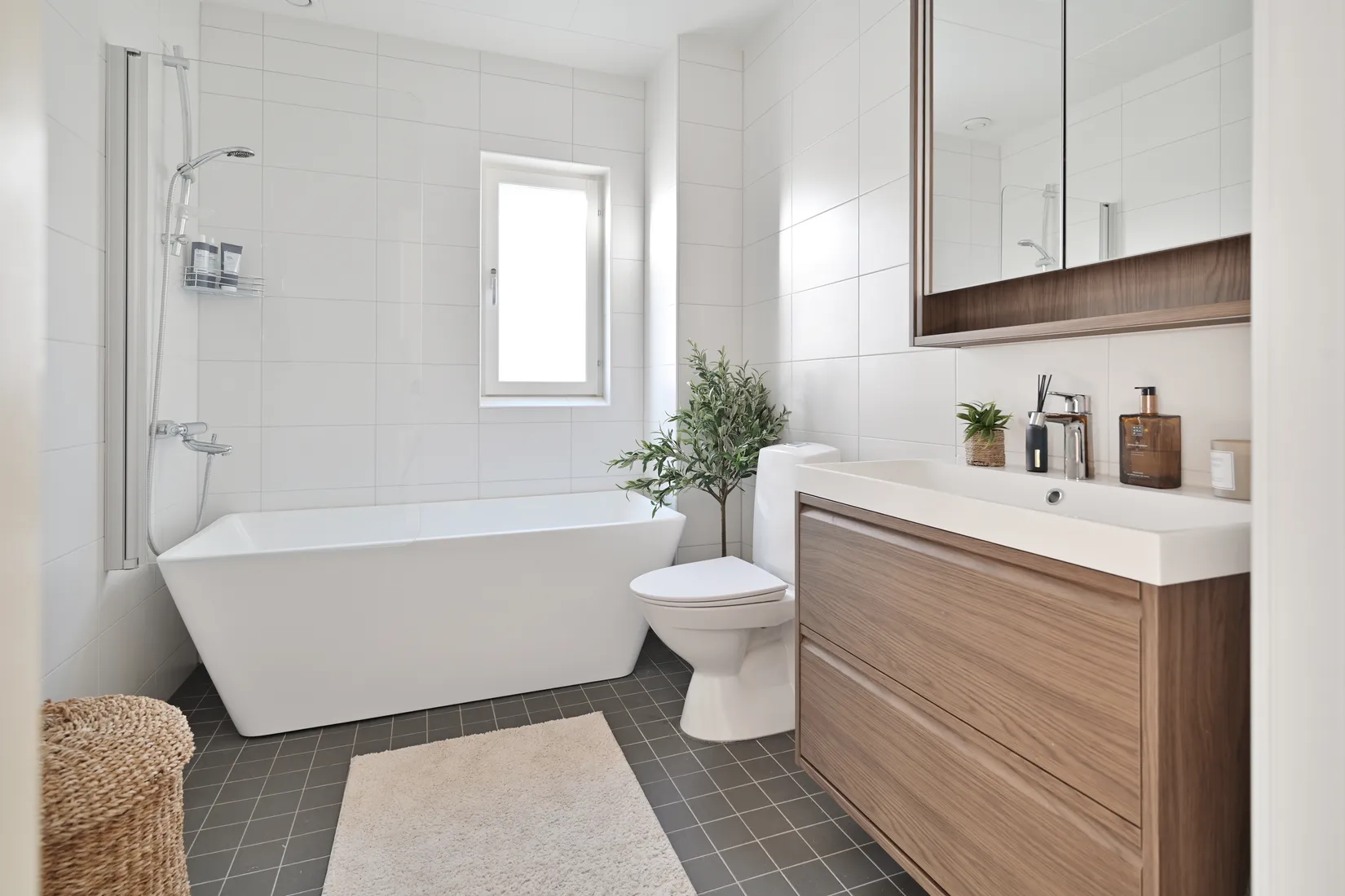 Villa, Radhus, Adlerfelts gata 15, Sanda Ängar, Upplands Väsby