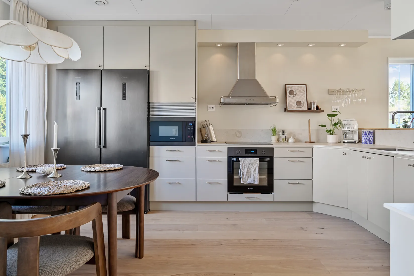 Villa, Radhus, Adlerfelts gata 15, Sanda Ängar, Upplands Väsby