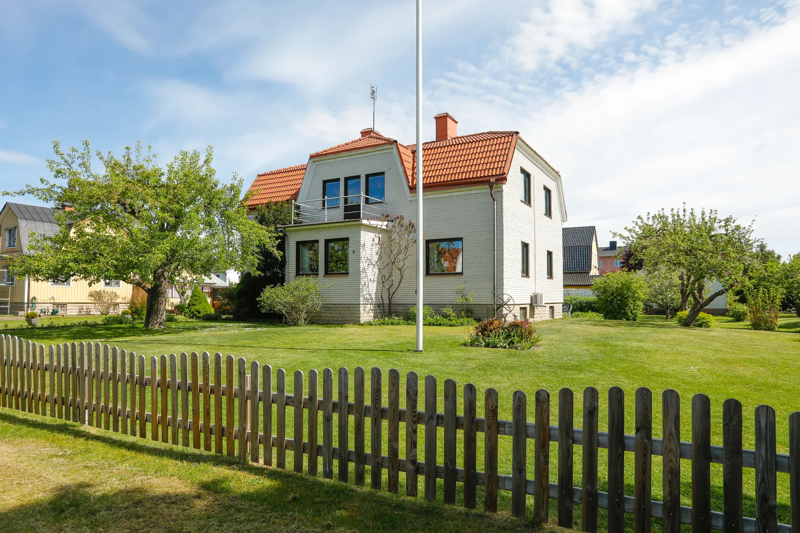 Villa, Idrottsgatan 6, Haga, Kumla
