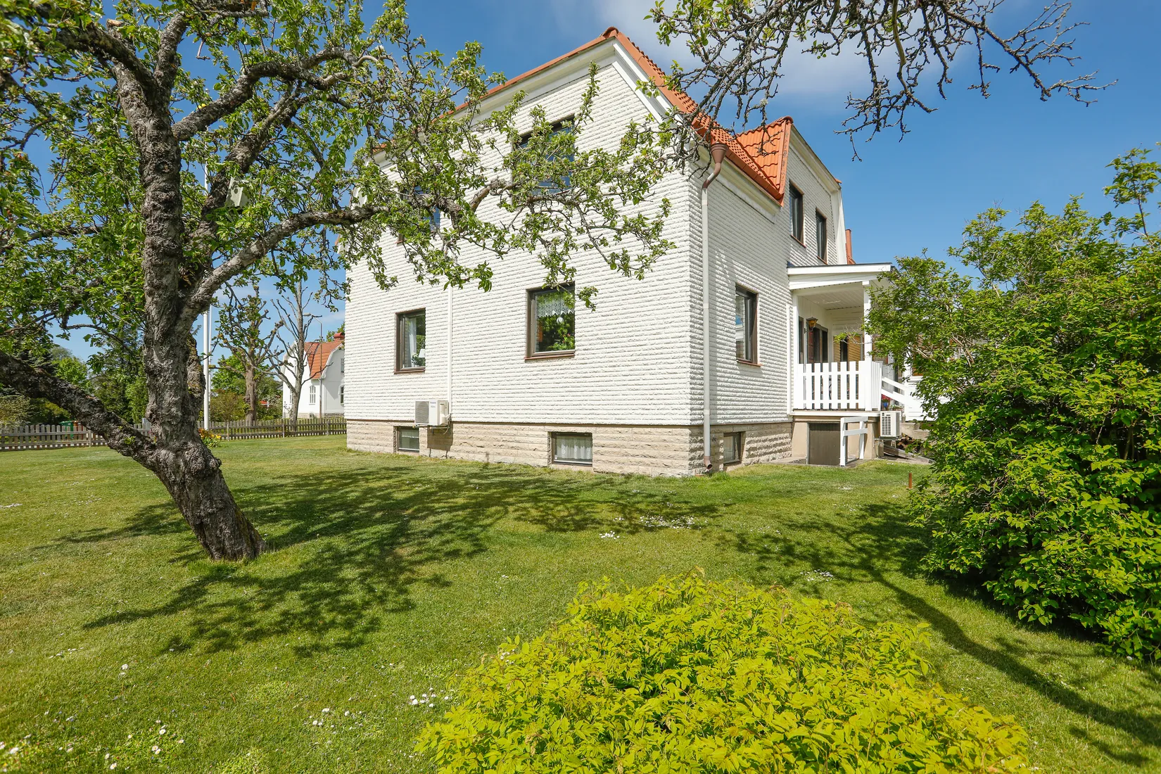 Villa, Idrottsgatan 6, Haga, Kumla