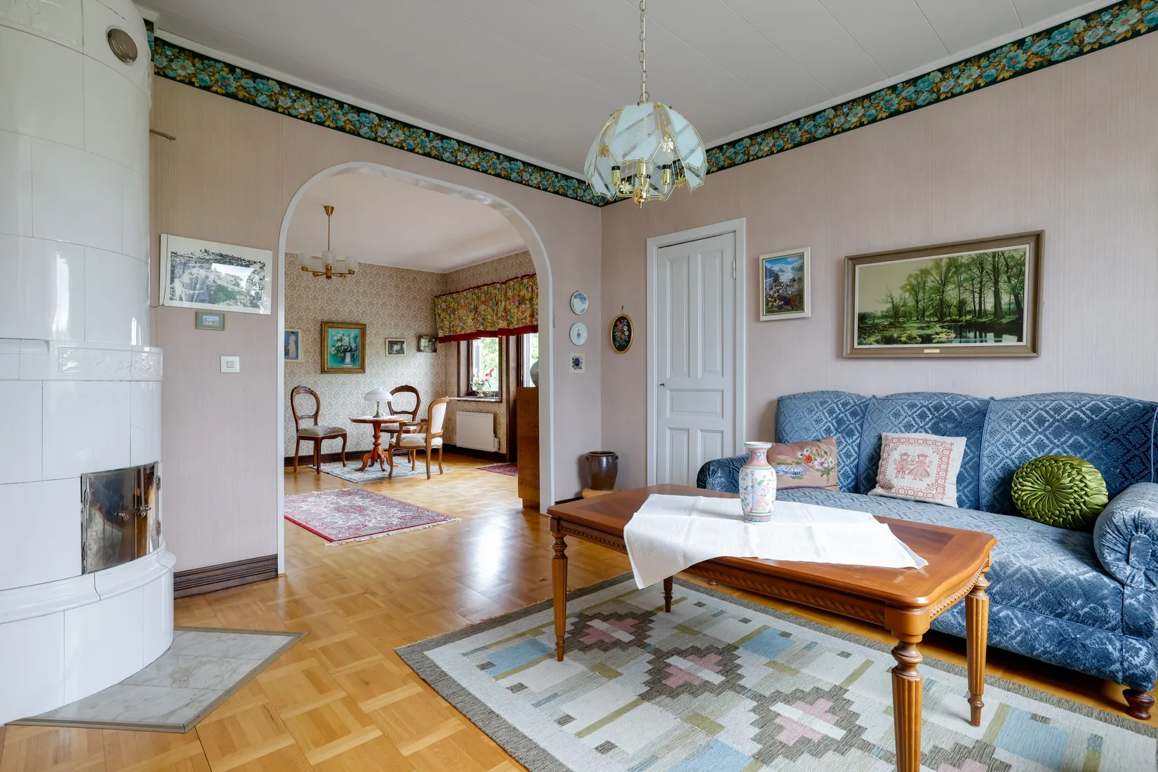 Villa, Idrottsgatan 6, Haga, Kumla