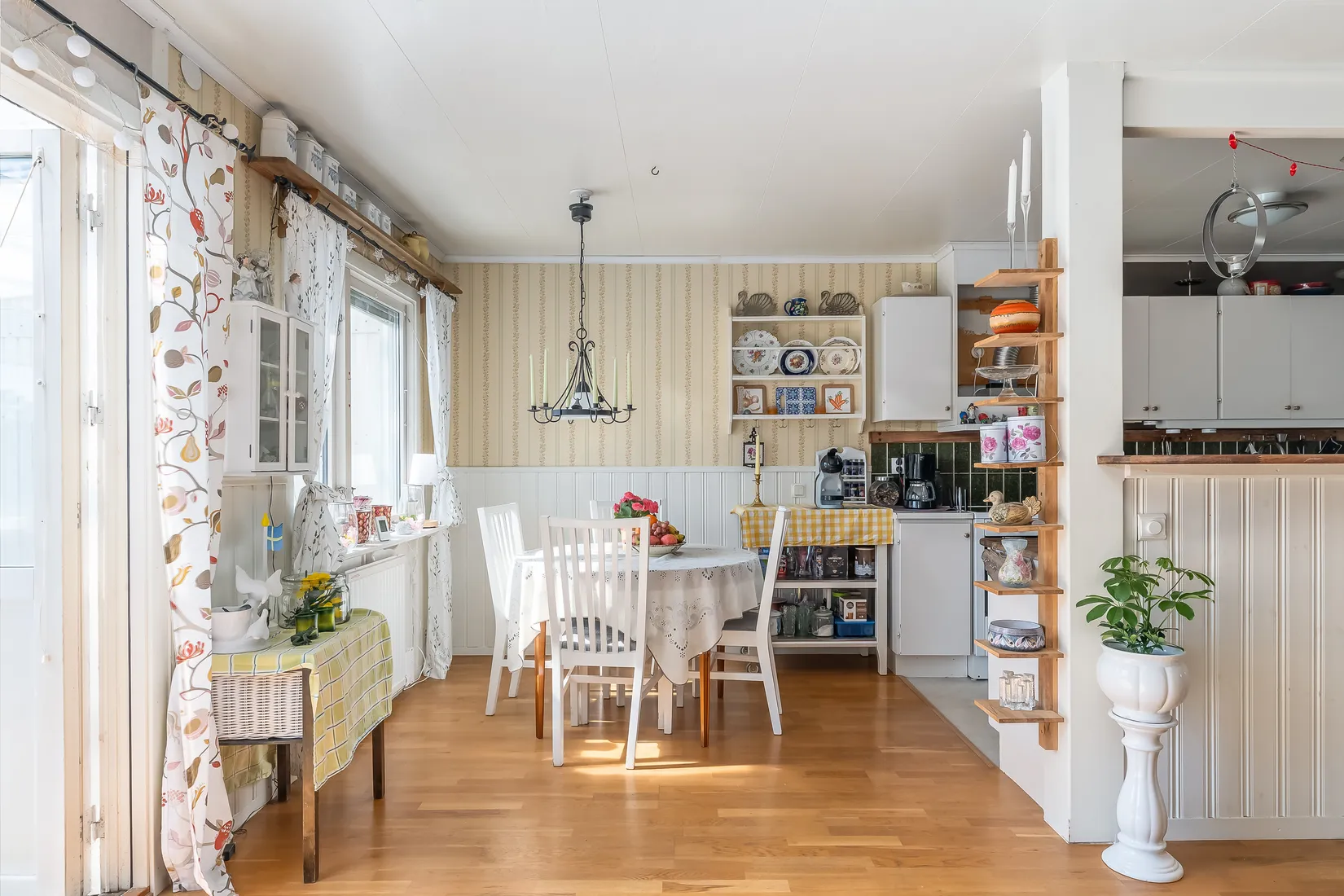 Villa, Linnéastigen 28, Estö, Nynäshamn
