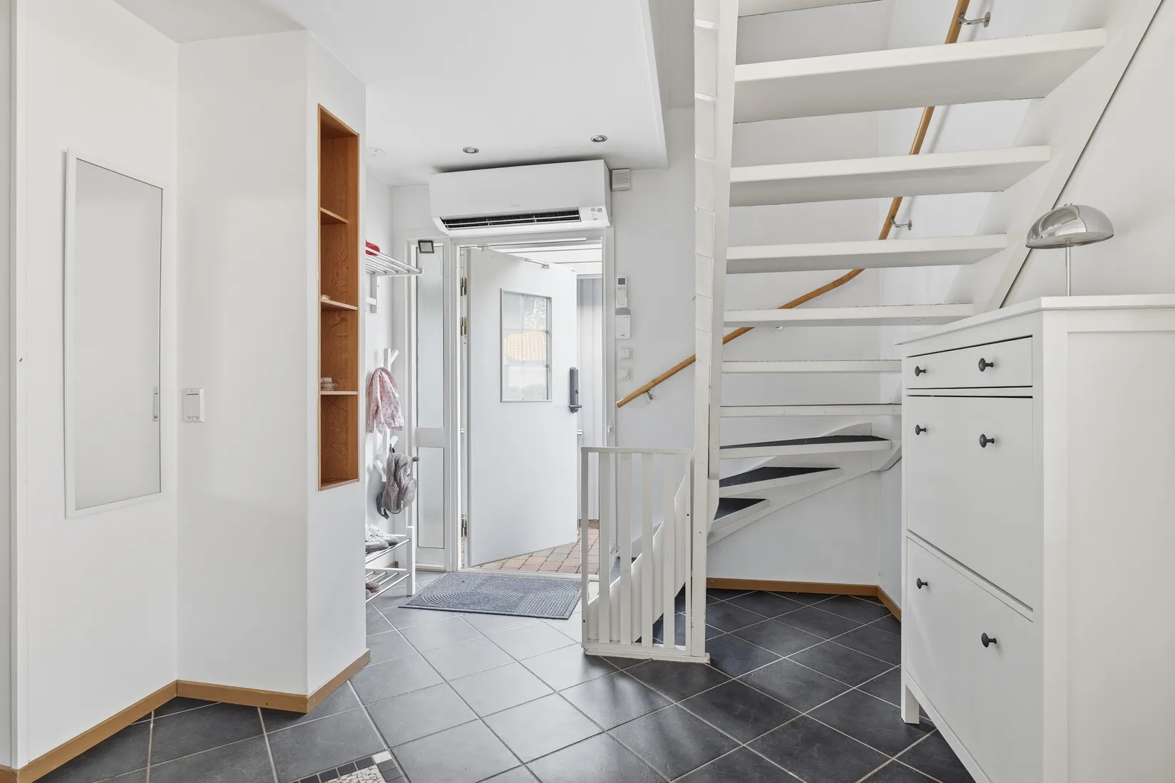 Radhus, Trollsländevägen 31, Fresta, Upplands Väsby