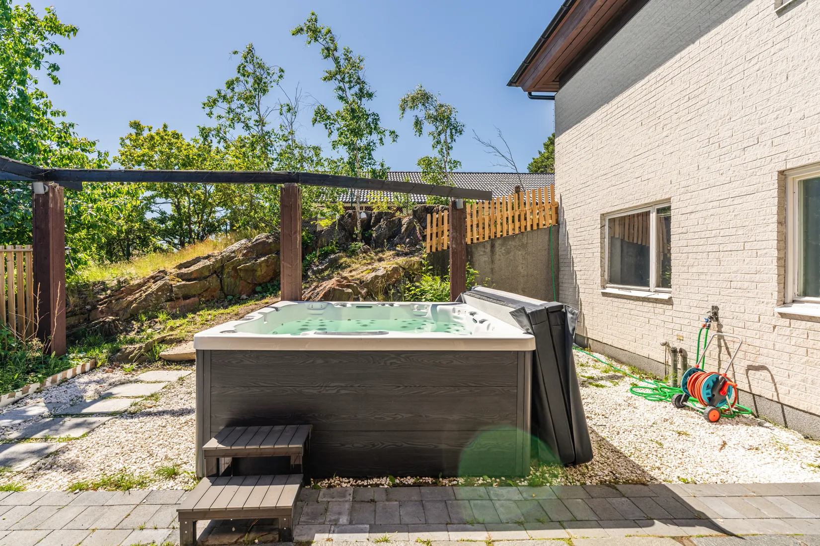 Villa, Granvägen 5, Fullersta, Huddinge