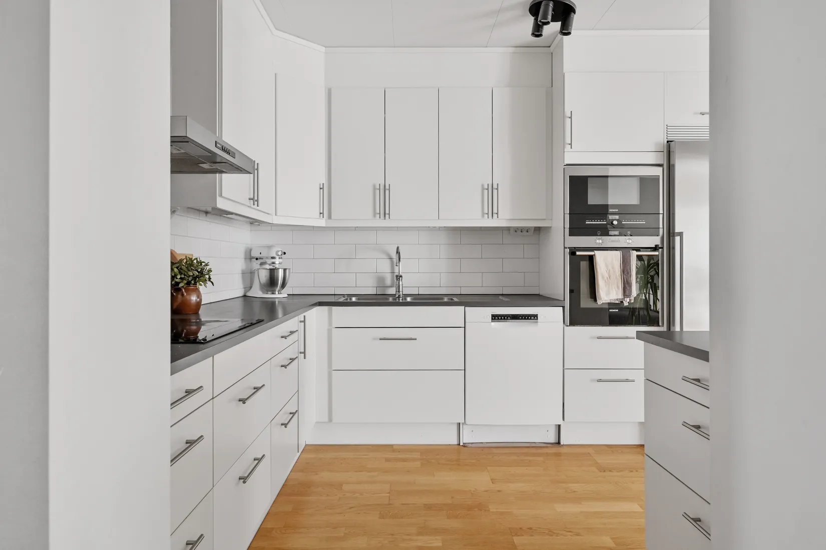 Bostadsrätt, Radhus, Syster Annas väg 15, Brunnby Park, Upplands Väsby