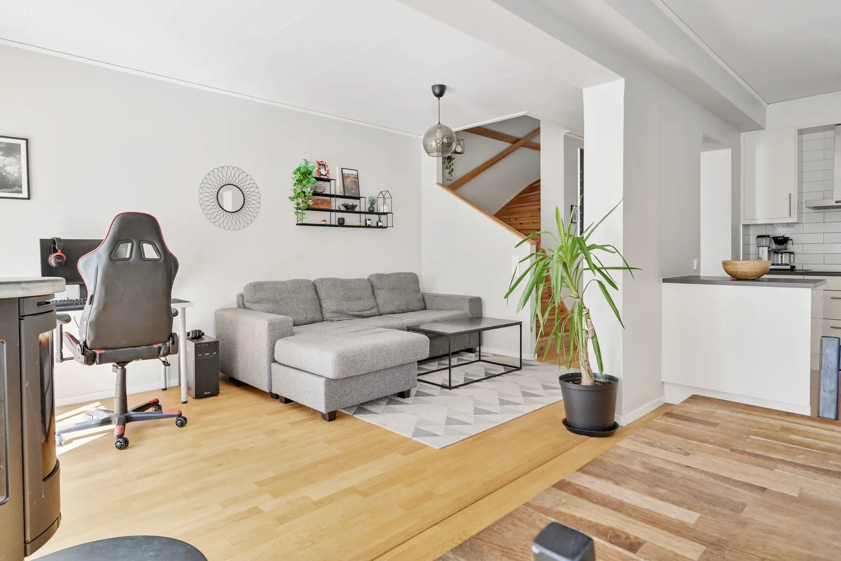 Bostadsrätt, Radhus, Syster Annas väg 15, Brunnby Park, Upplands Väsby