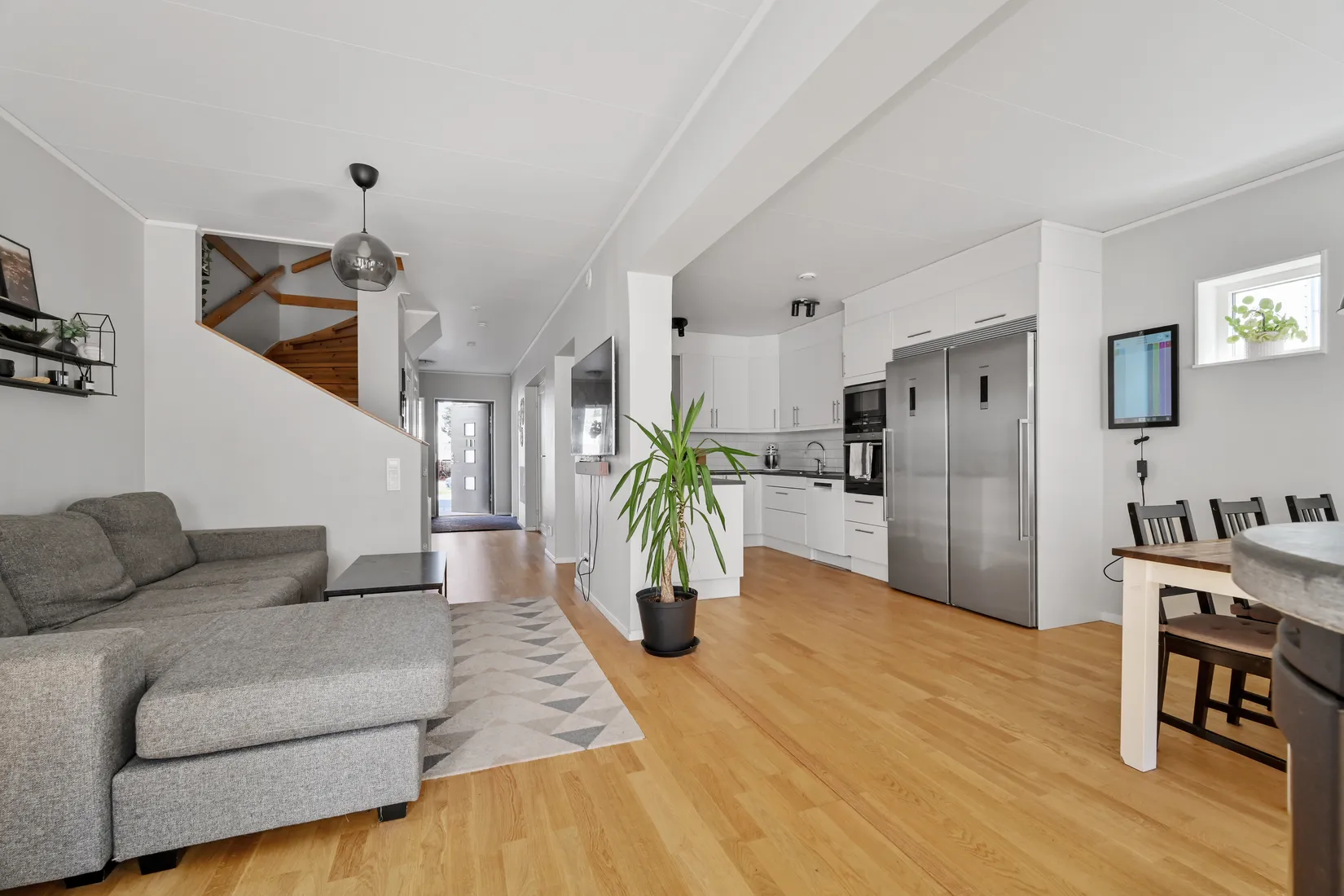 Bostadsrätt, Radhus, Syster Annas väg 15, Brunnby Park, Upplands Väsby