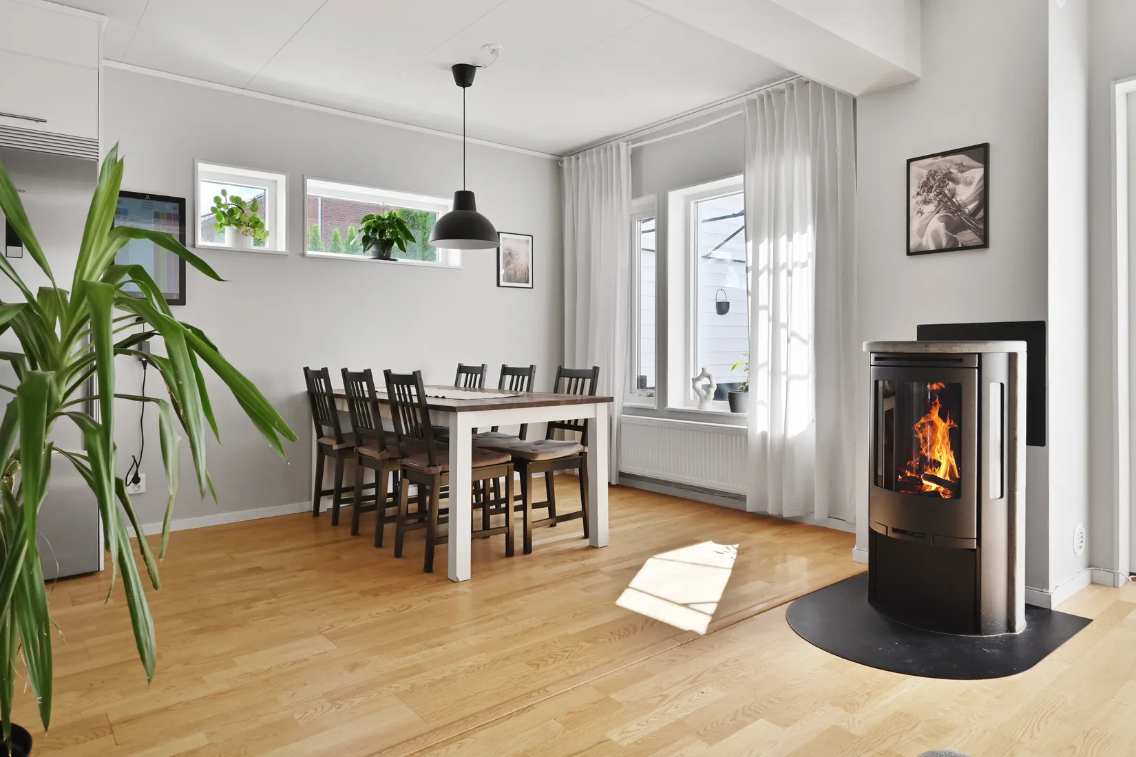 Bostadsrätt, Radhus, Syster Annas väg 15, Brunnby Park, Upplands Väsby