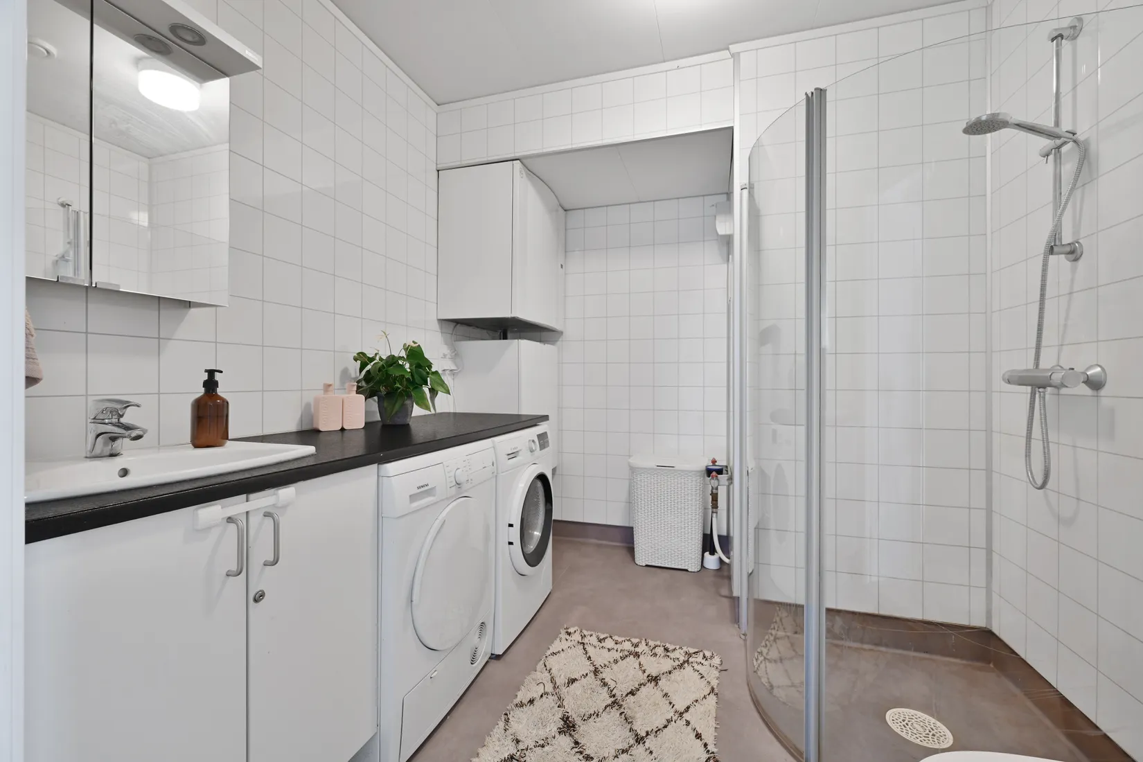 Bostadsrätt, Radhus, Syster Annas väg 15, Brunnby Park, Upplands Väsby